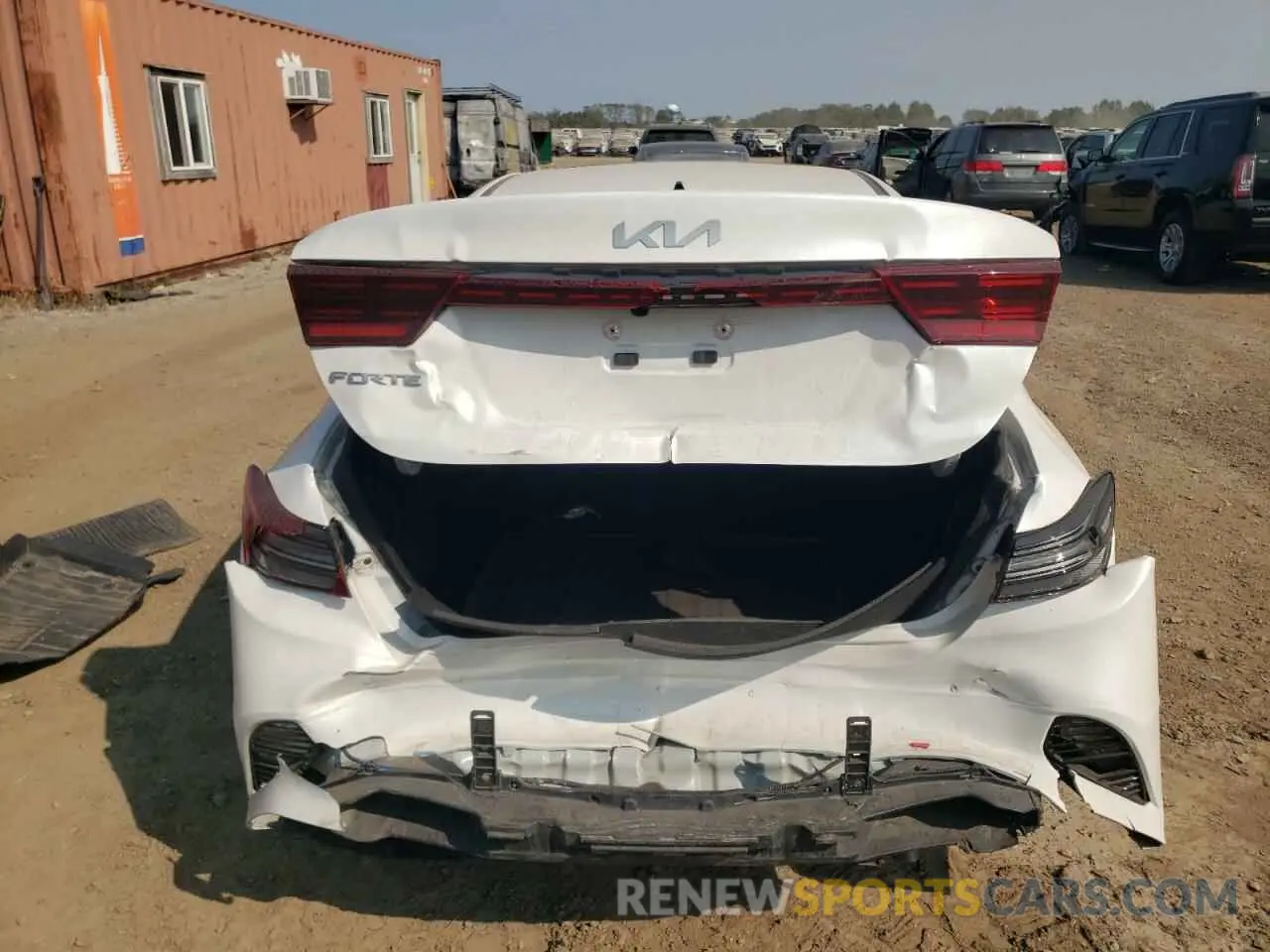 6 Photograph of a damaged car 3KPF34AD1NE426854 KIA FORTE 2022