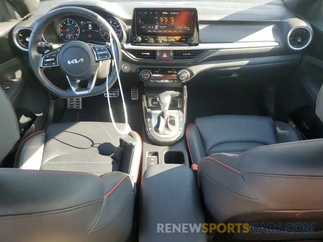 8 Фотография поврежденного автомобиля 3KPF44AC0NE443875 KIA FORTE 2022