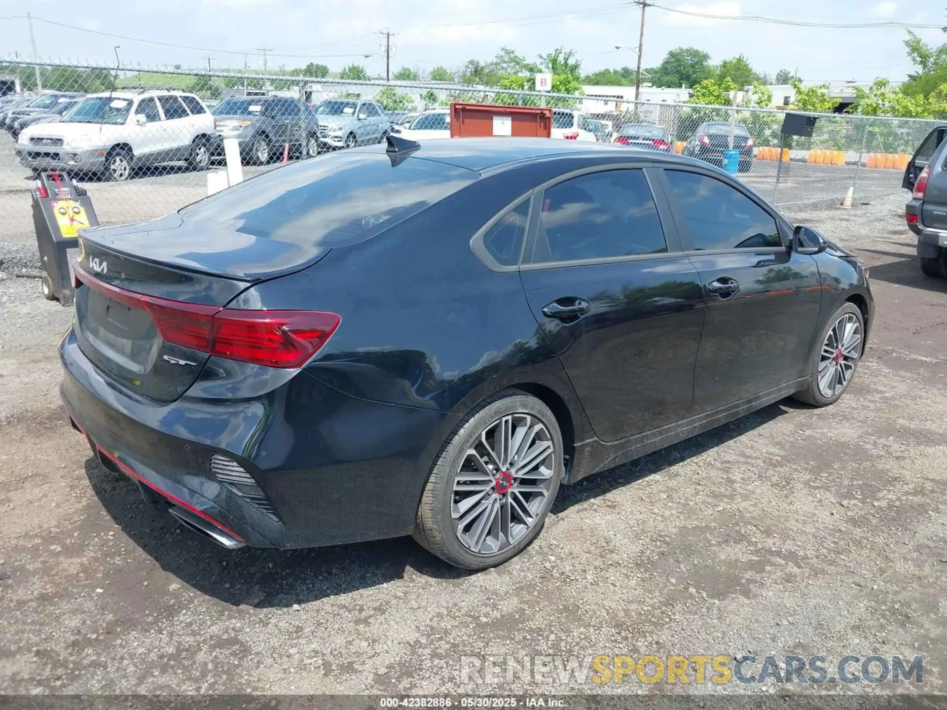 4 Photograph of a damaged car 3KPF44AC0NE480330 KIA FORTE 2022