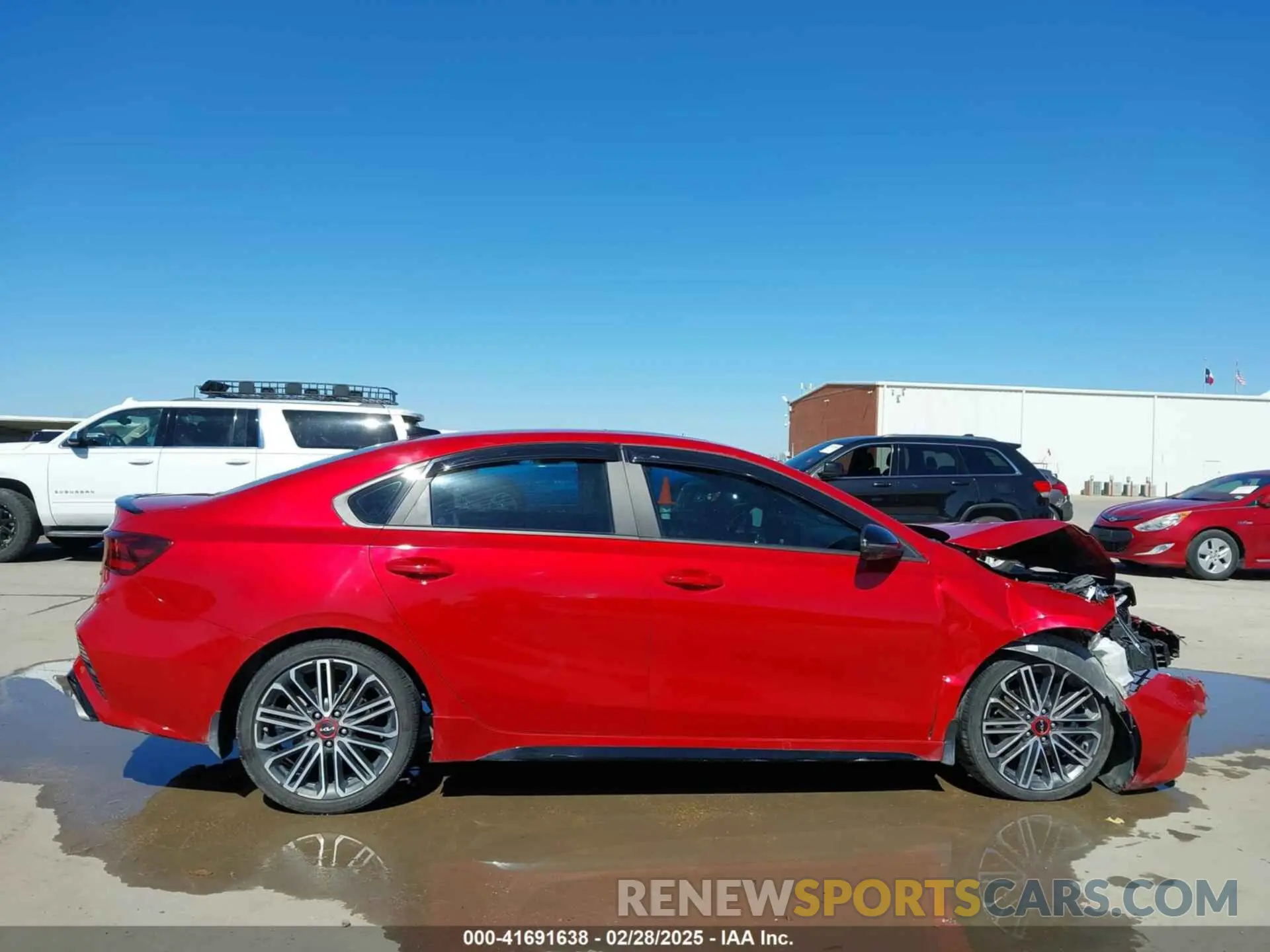 13 Photograph of a damaged car 3KPF44AC2NE485559 KIA FORTE 2022