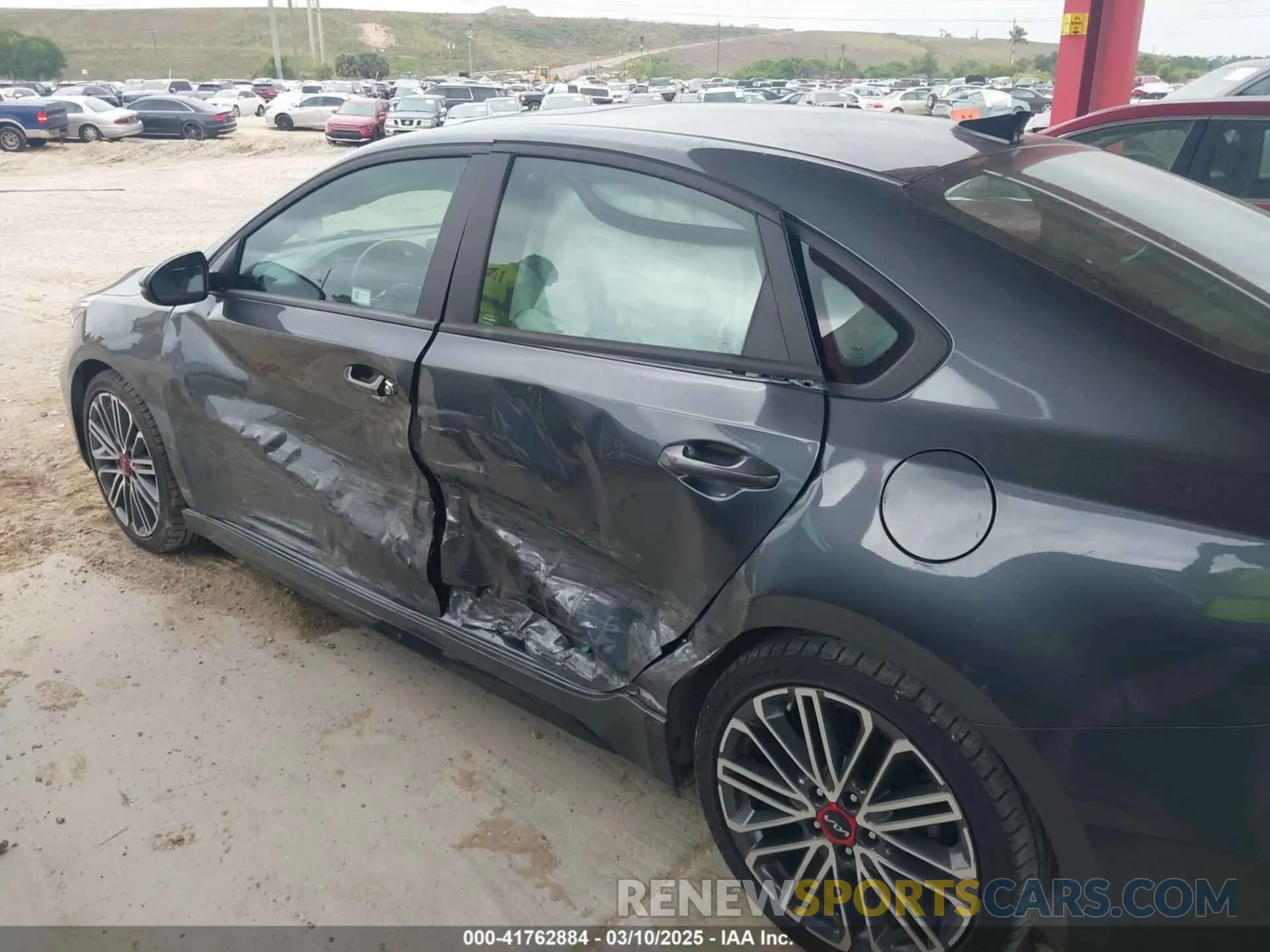 6 Photograph of a damaged car 3KPF44AC6NE458008 KIA FORTE 2022