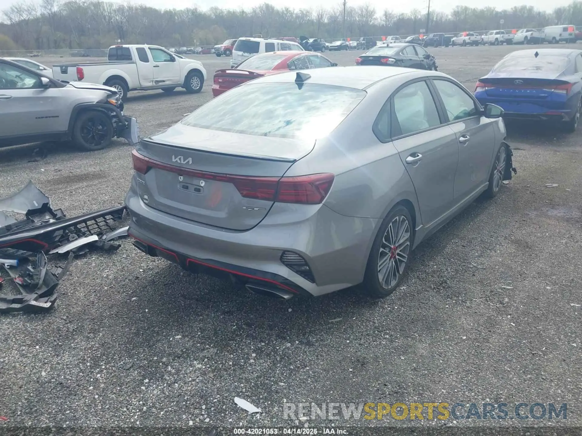 4 Photograph of a damaged car 3KPF44ACXNE420099 KIA FORTE 2022