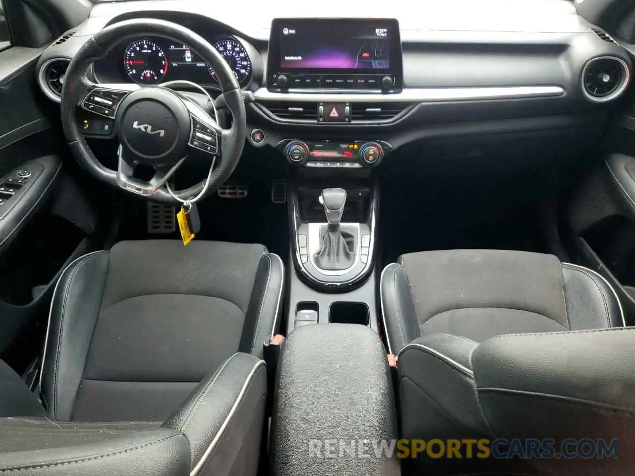 8 Фотография поврежденного автомобиля 3KPF54AD0NE497022 KIA FORTE 2022