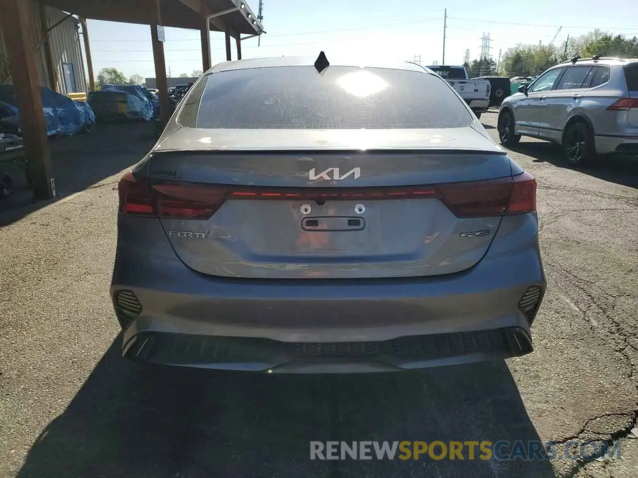 6 Фотография поврежденного автомобиля 3KPF54AD0NE504535 KIA FORTE 2022