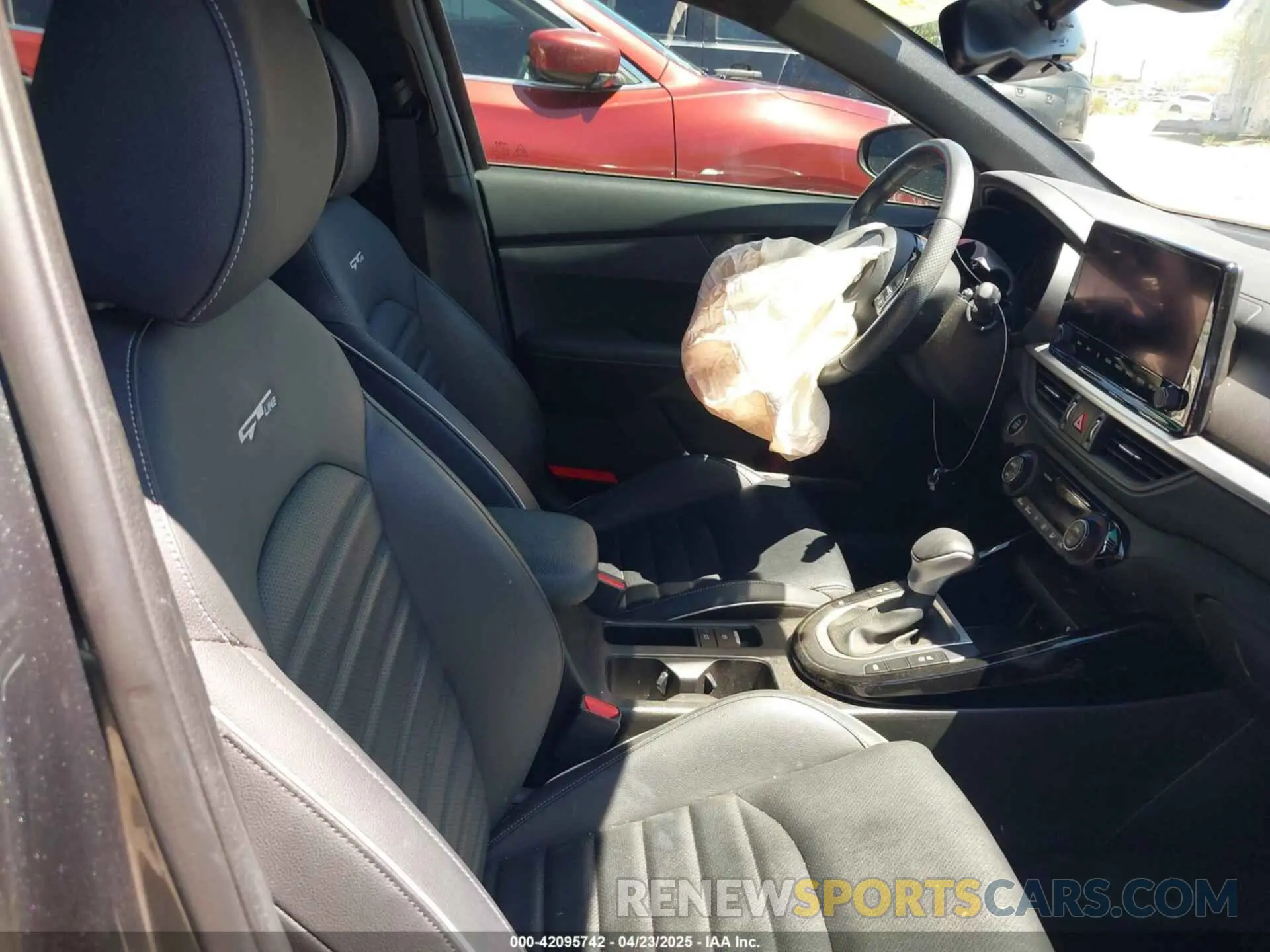 5 Фотография поврежденного автомобиля 3KPF54AD0NE506964 KIA FORTE 2022
