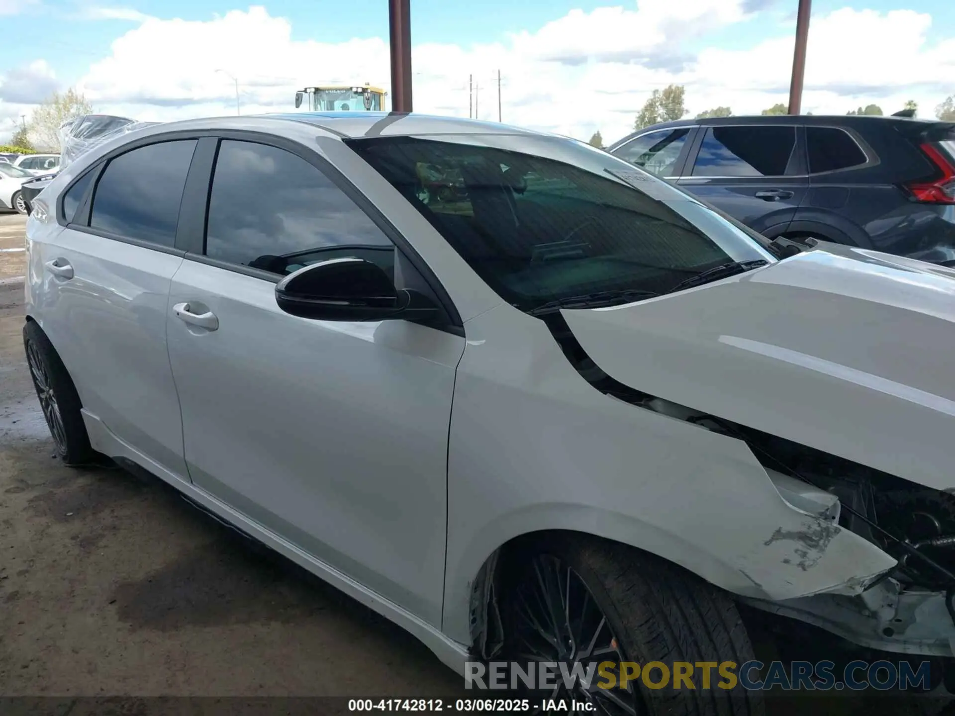 13 Photograph of a damaged car 3KPF54AD1NE455894 KIA FORTE 2022
