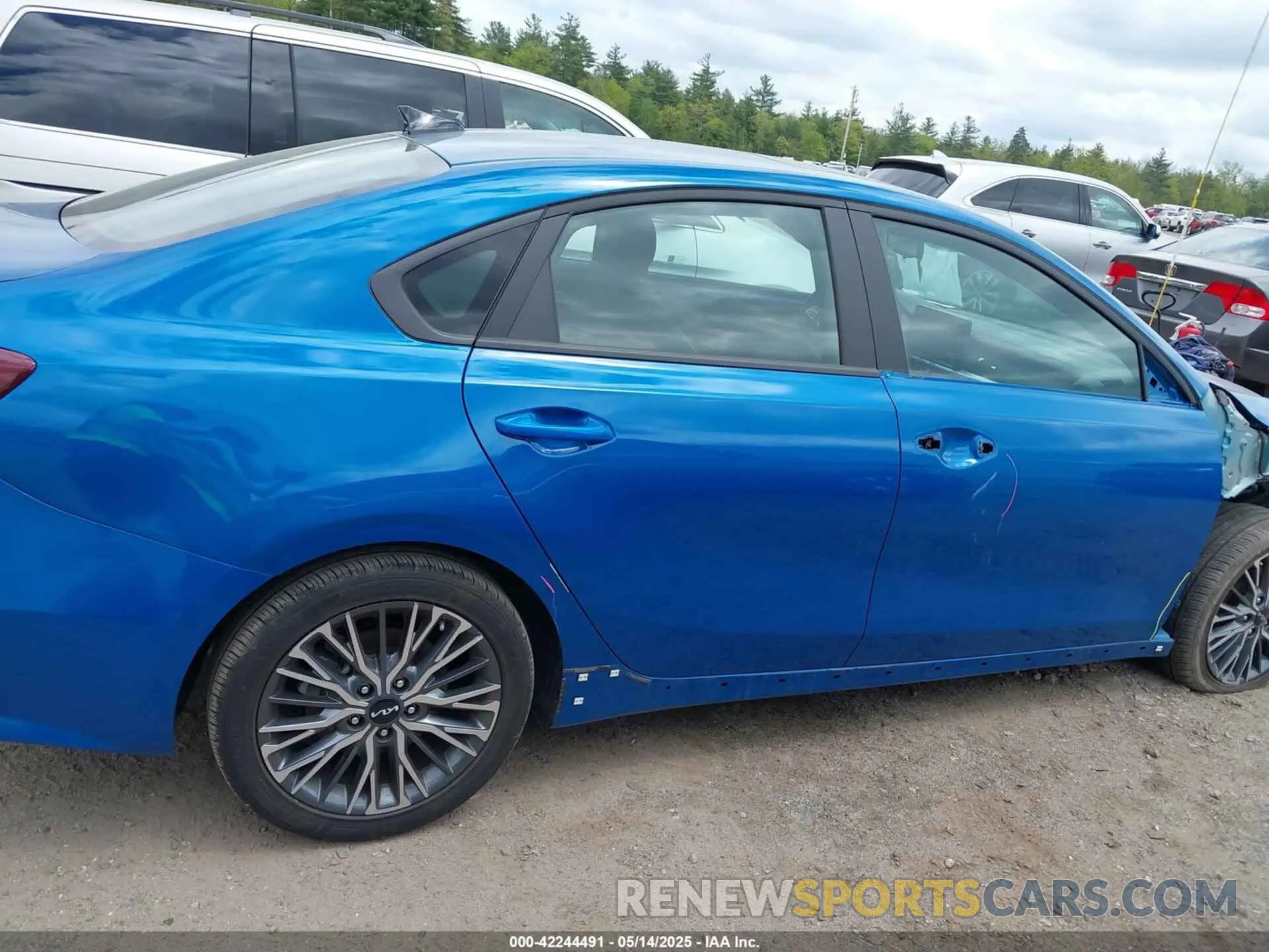 14 Photograph of a damaged car 3KPF54AD1NE477930 KIA FORTE 2022