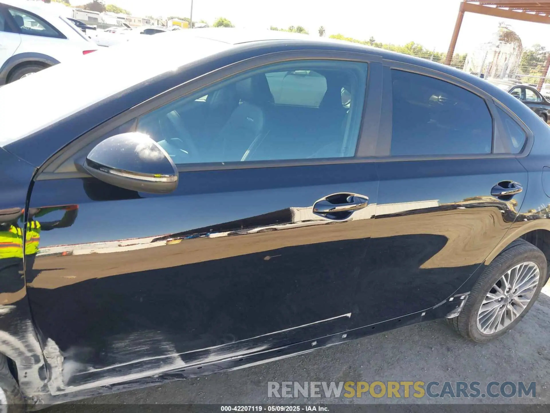 15 Photograph of a damaged car 3KPF54AD2NE433080 KIA FORTE 2022
