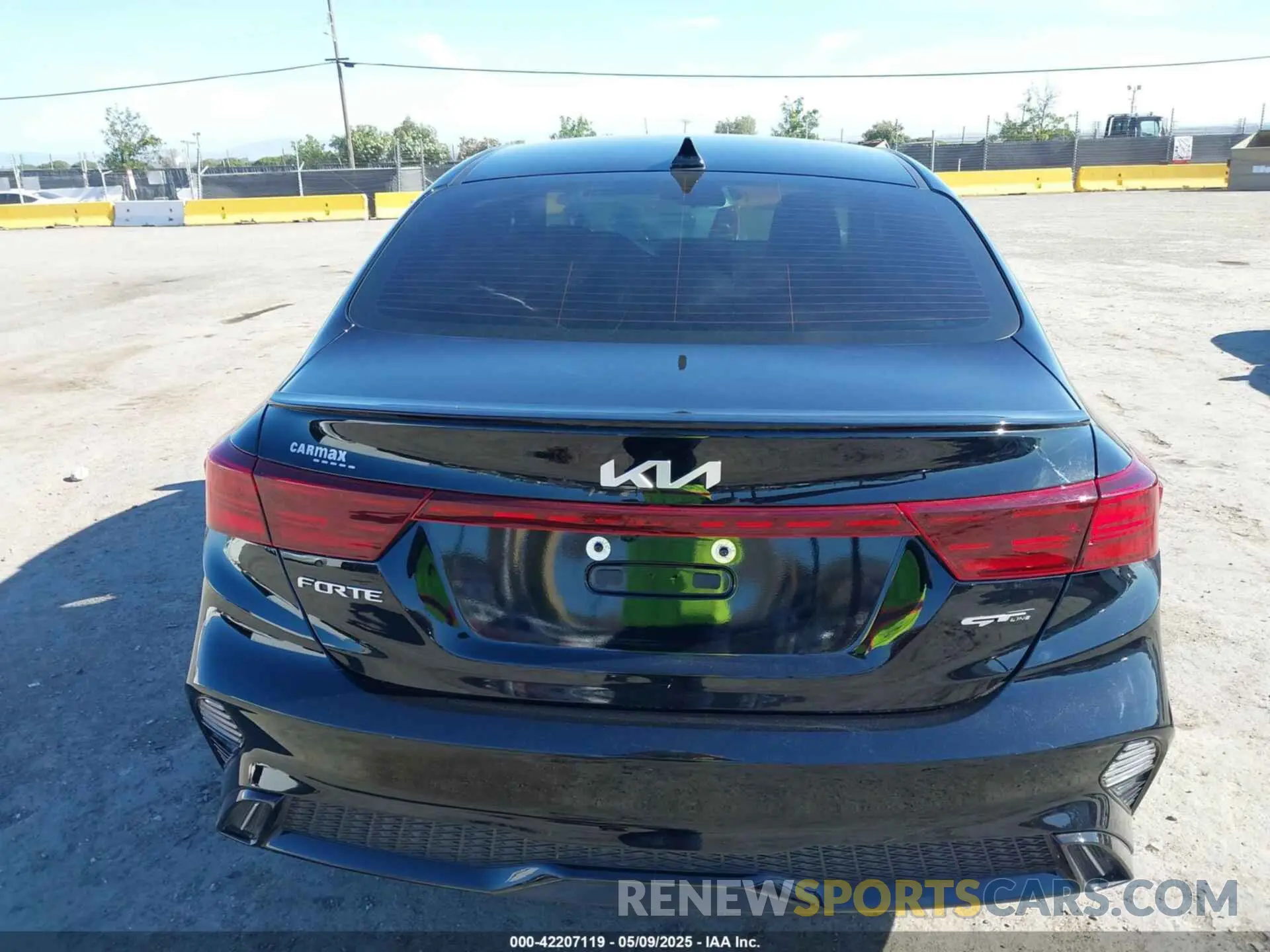 17 Photograph of a damaged car 3KPF54AD2NE433080 KIA FORTE 2022