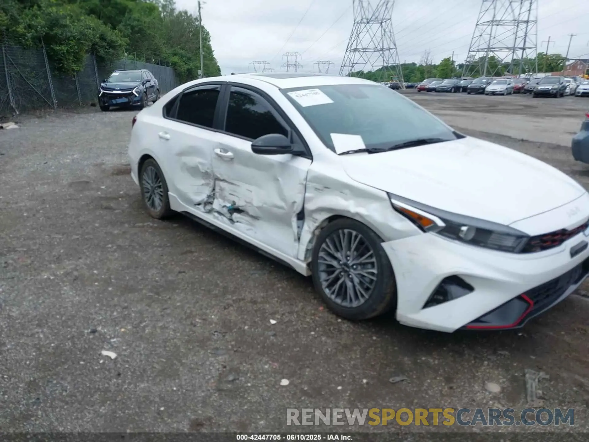 1 Фотография поврежденного автомобиля 3KPF54AD4NE431993 KIA FORTE 2022