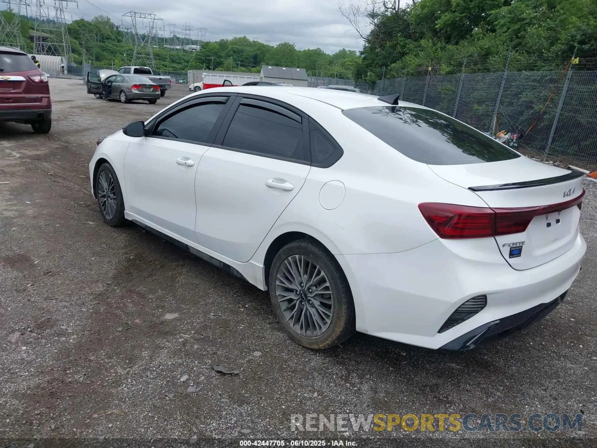 3 Фотография поврежденного автомобиля 3KPF54AD4NE431993 KIA FORTE 2022