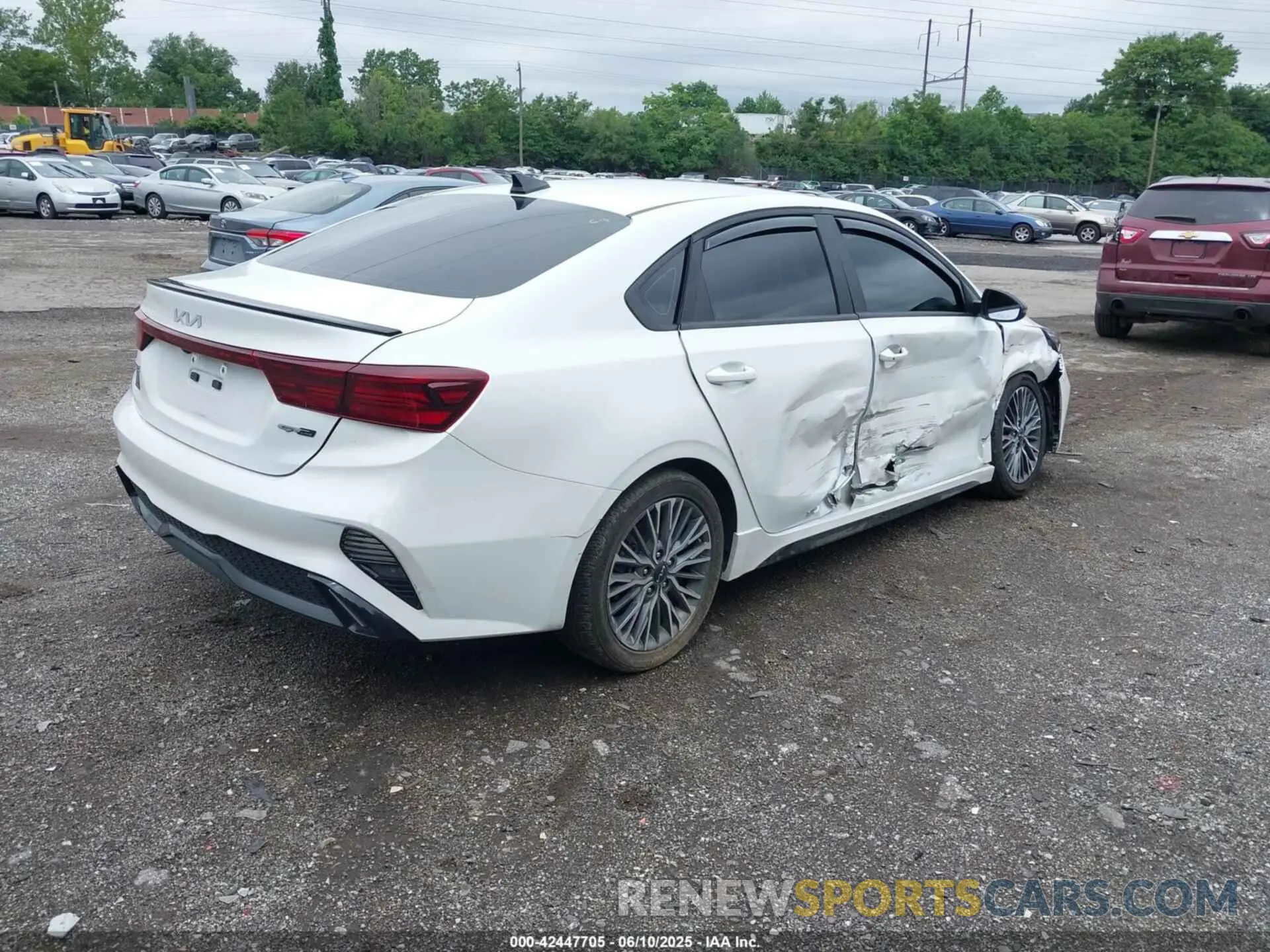 4 Фотография поврежденного автомобиля 3KPF54AD4NE431993 KIA FORTE 2022