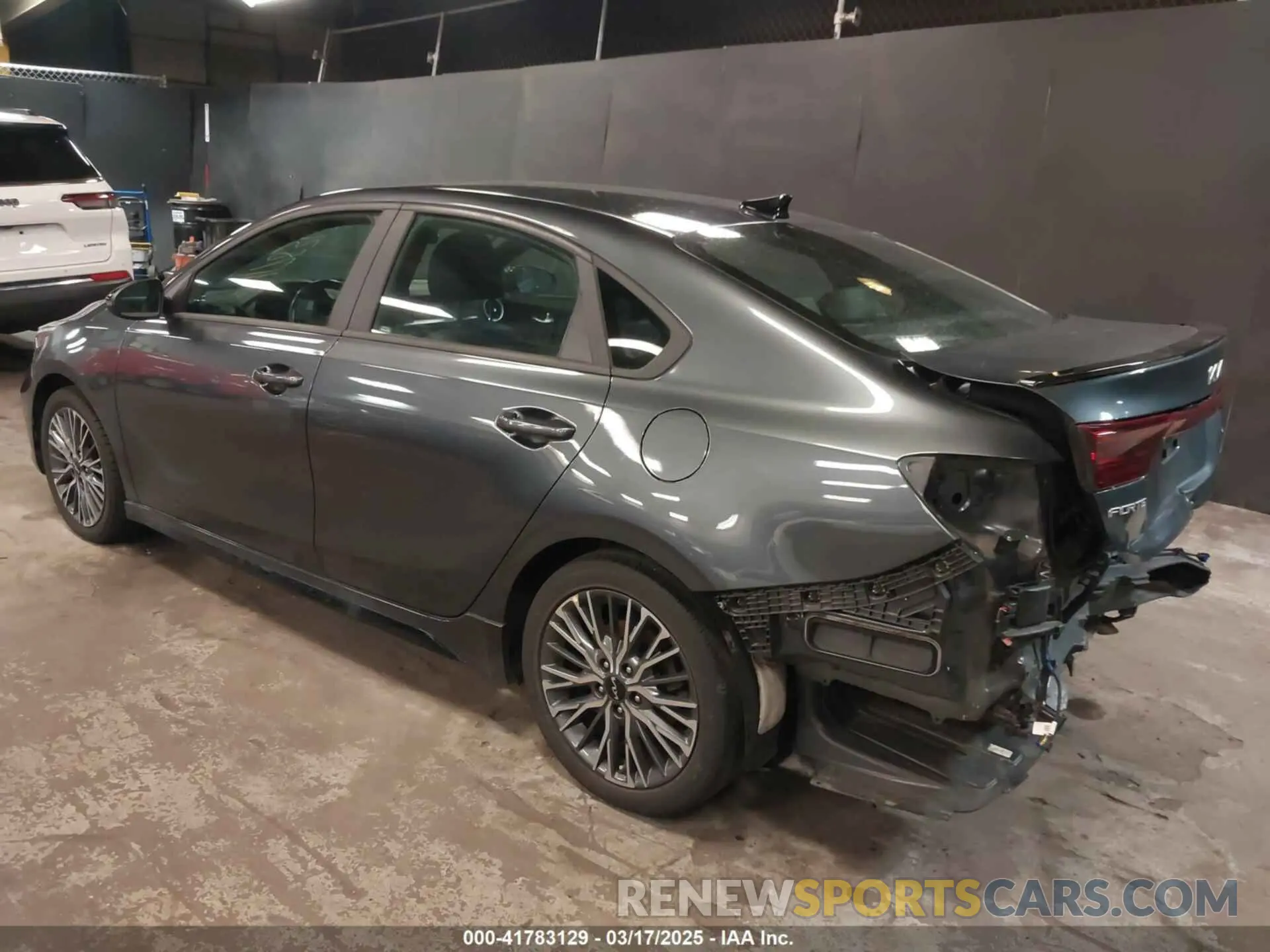 3 Фотография поврежденного автомобиля 3KPF54AD4NE470082 KIA FORTE 2022