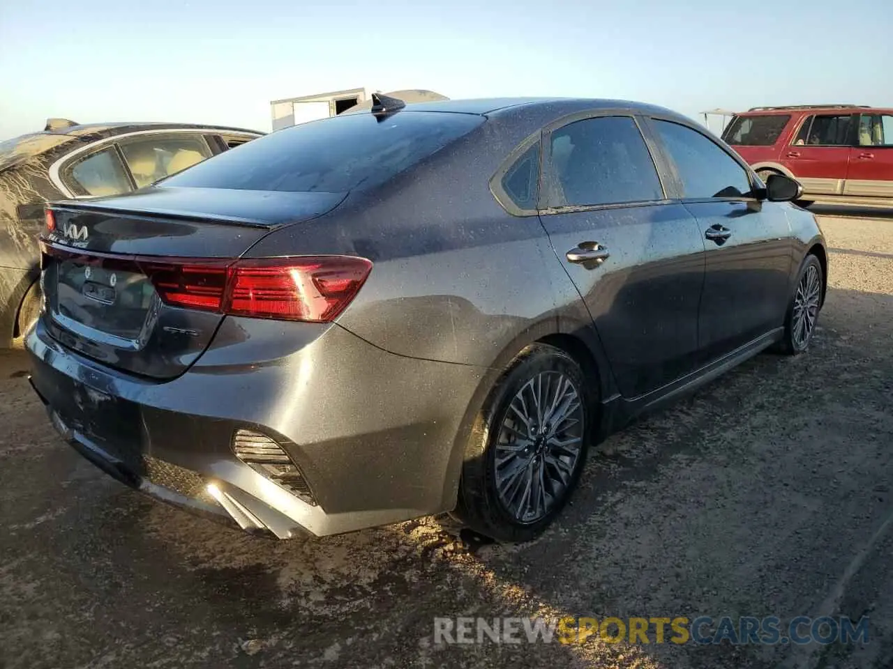 3 Фотография поврежденного автомобиля 3KPF54AD9NE492885 KIA FORTE 2022