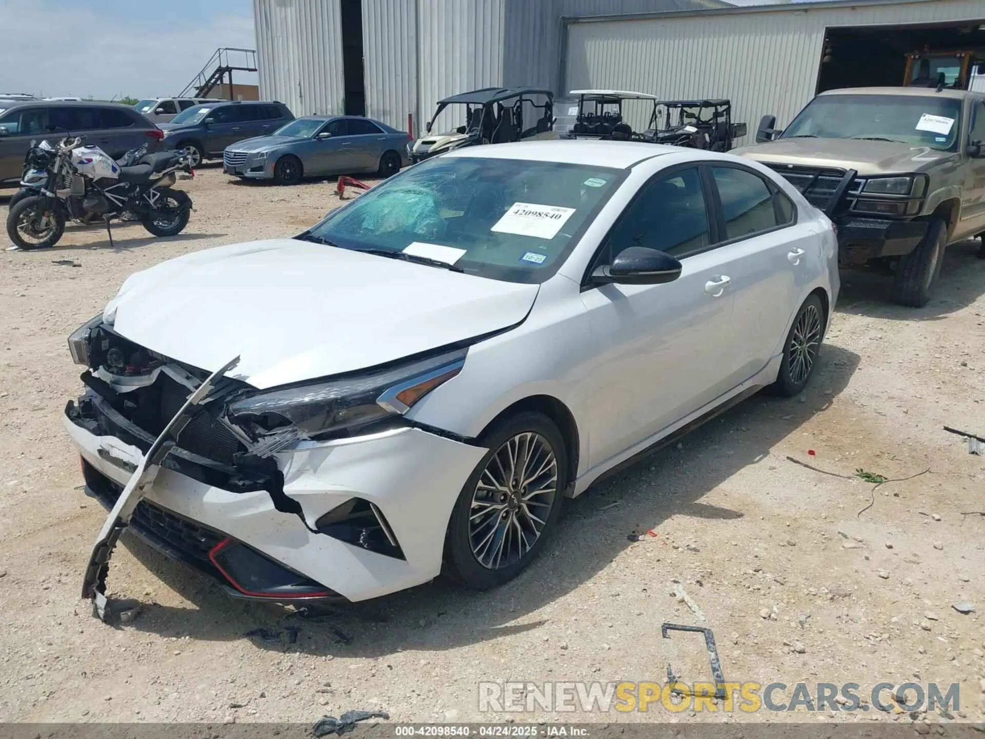 2 Photograph of a damaged car 3KPF54ADXNE430556 KIA FORTE 2022