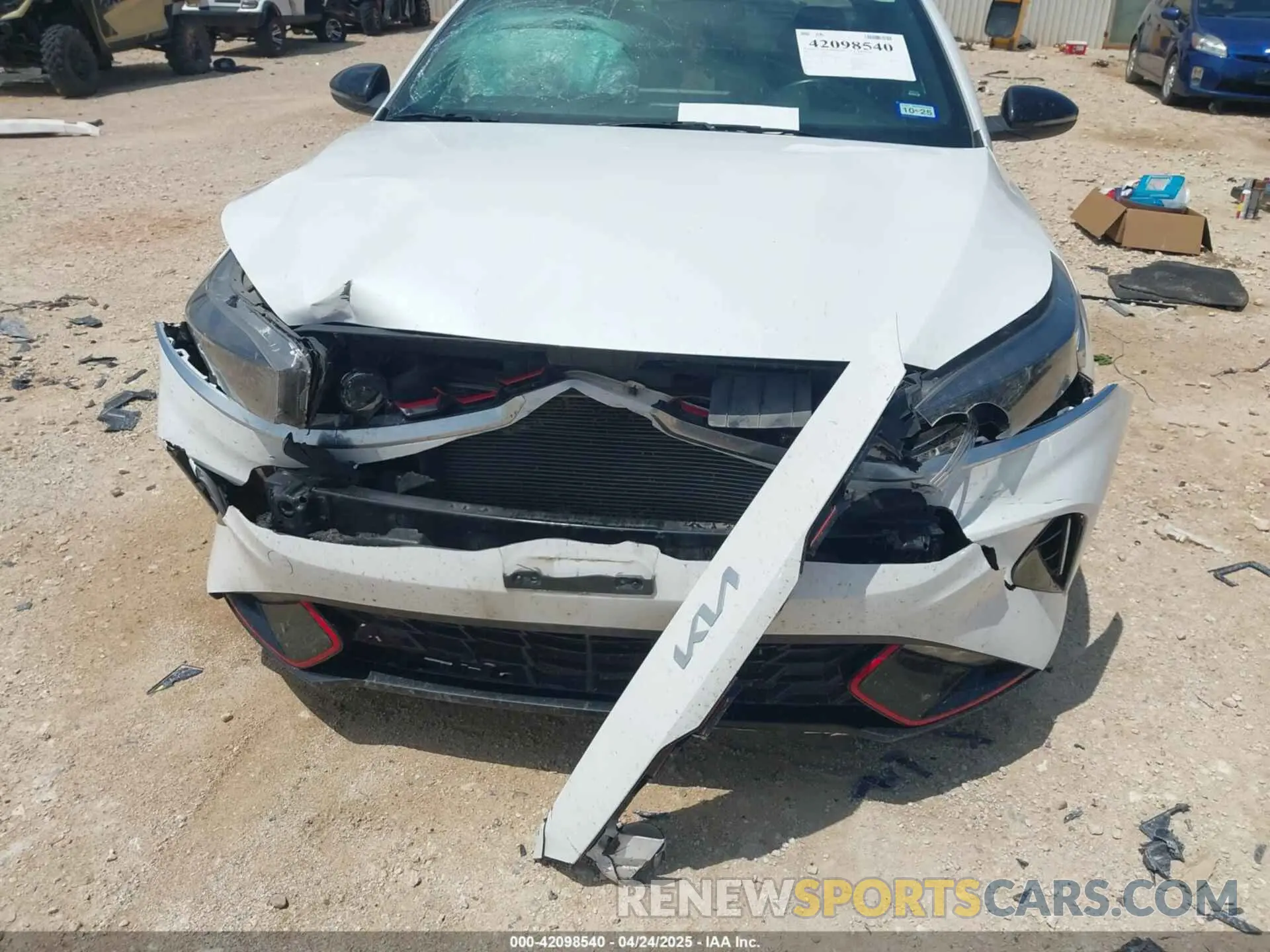 6 Photograph of a damaged car 3KPF54ADXNE430556 KIA FORTE 2022