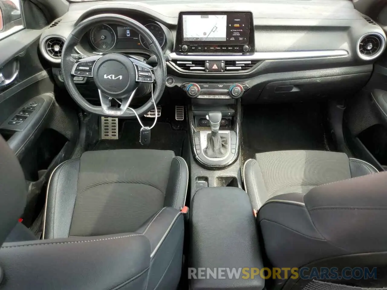 8 Photograph of a damaged car 3KPF54ADXNE473780 KIA FORTE 2022