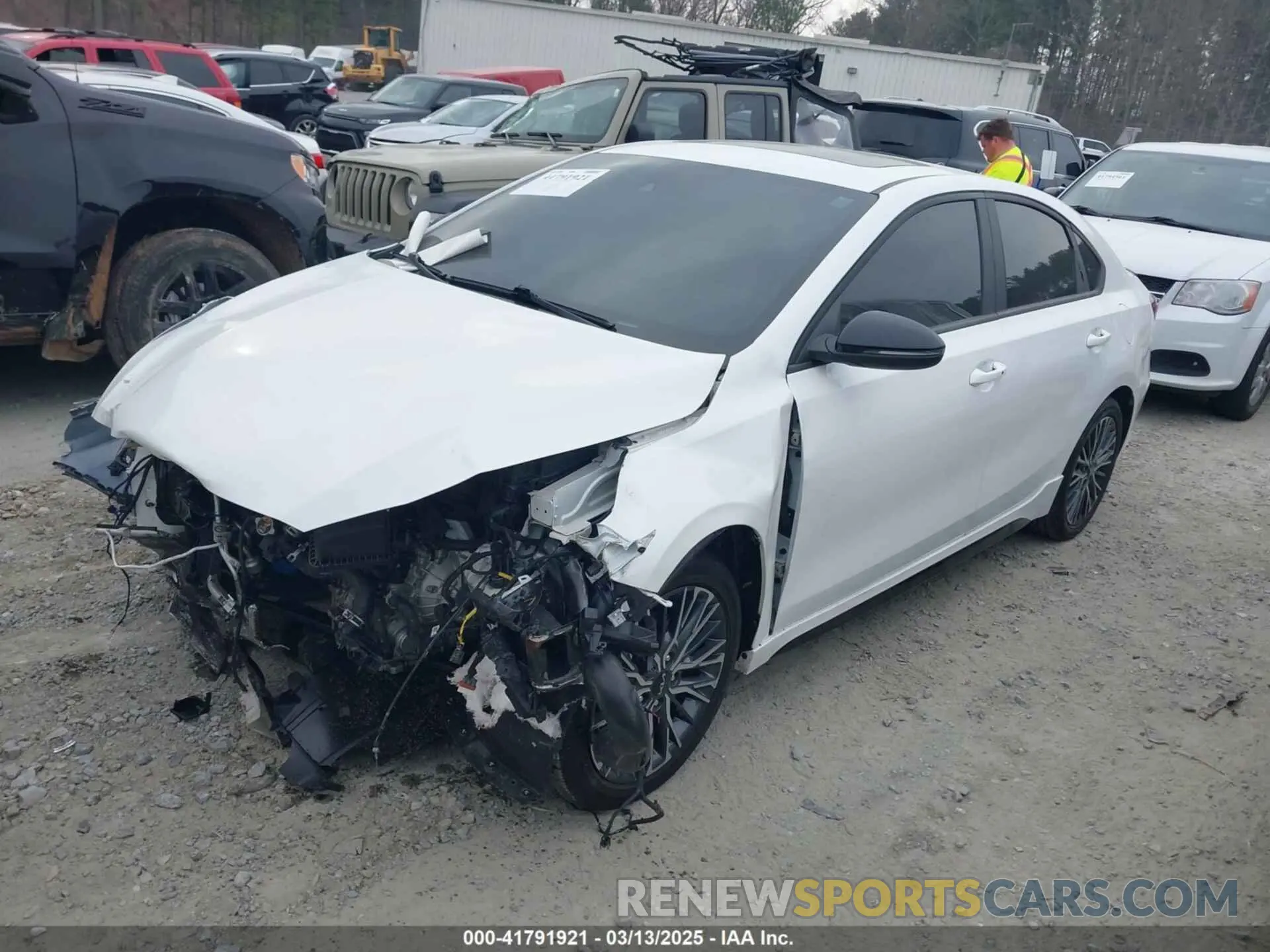 2 Photograph of a damaged car 3KPF54ADXNE489347 KIA FORTE 2022