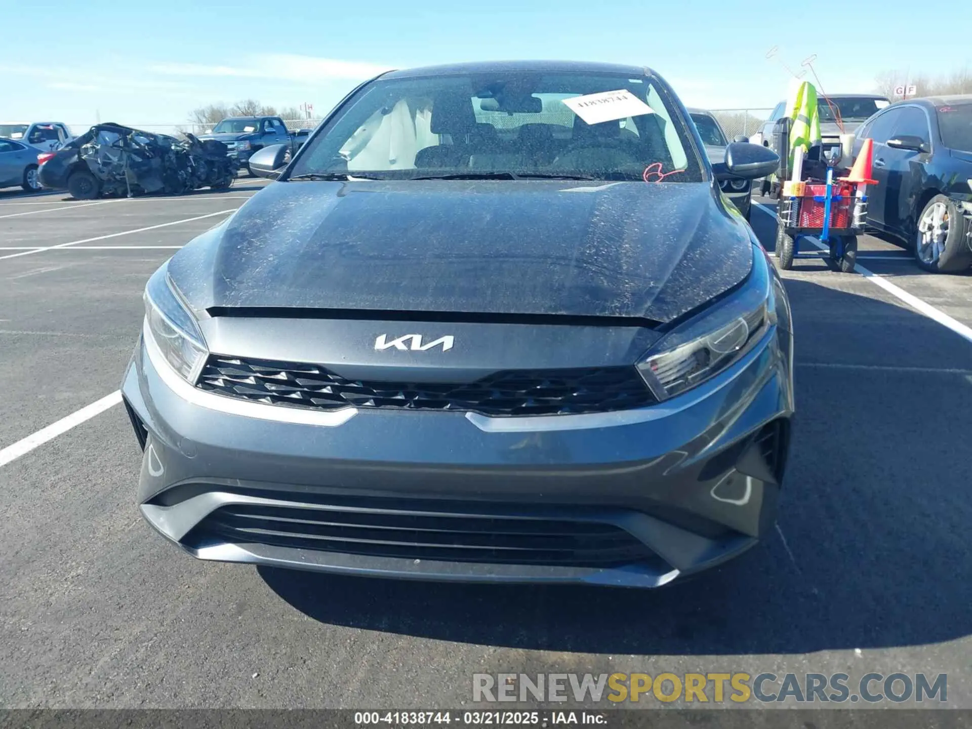 12 Фотография поврежденного автомобиля 3KPF24AD0PE508080 KIA FORTE 2023