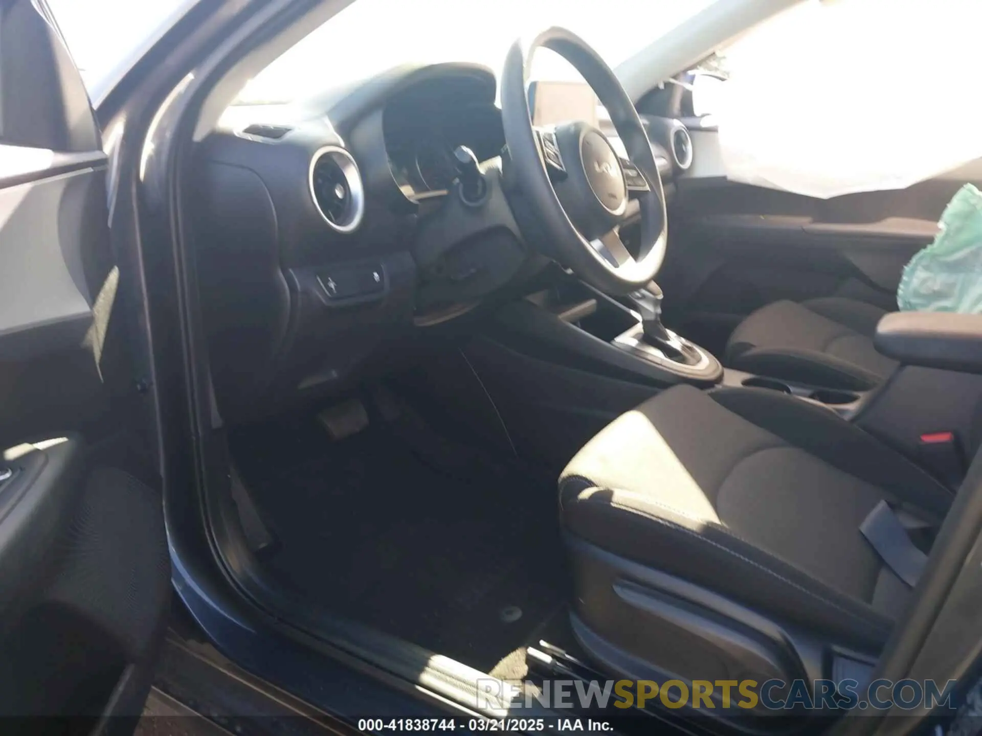 5 Фотография поврежденного автомобиля 3KPF24AD0PE508080 KIA FORTE 2023