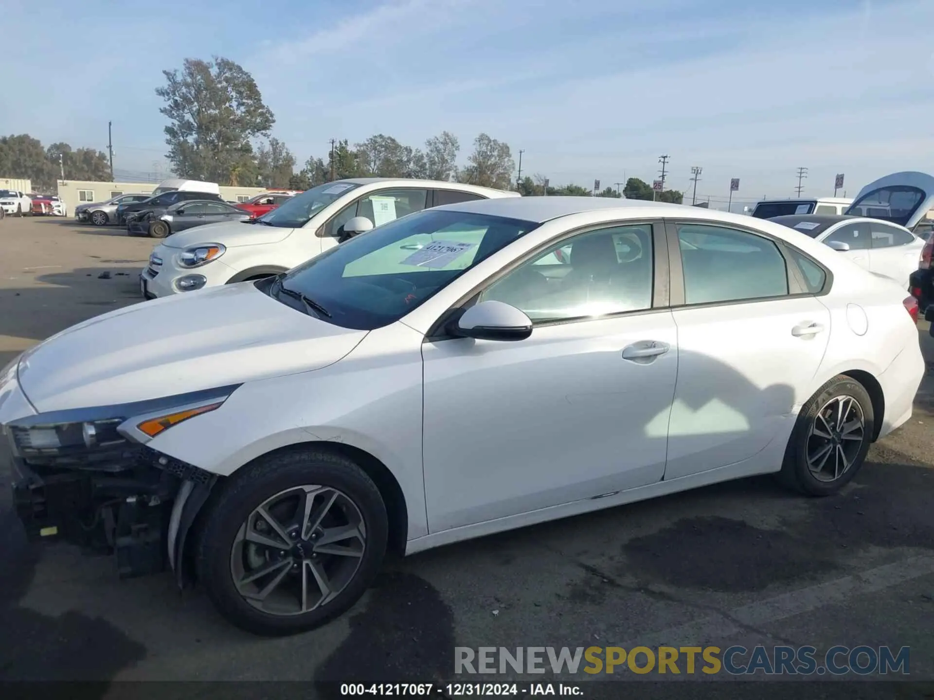 15 Photograph of a damaged car 3KPF24AD0PE514297 KIA FORTE 2023