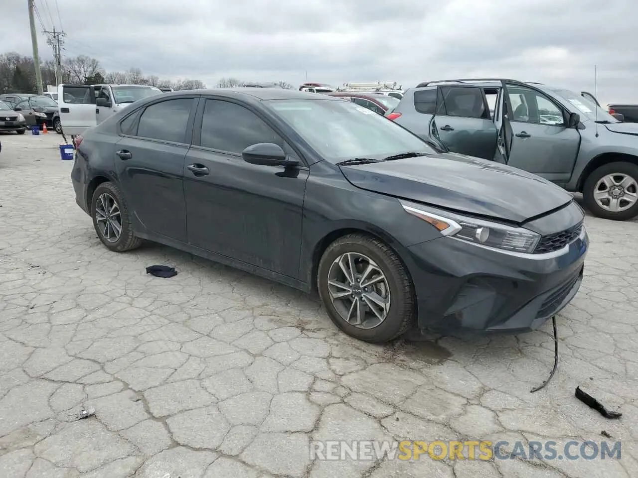 4 Фотография поврежденного автомобиля 3KPF24AD0PE644581 KIA FORTE 2023