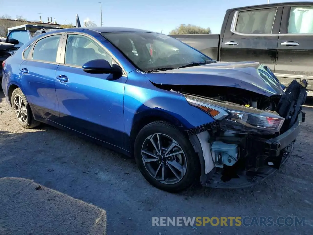 4 Фотография поврежденного автомобиля 3KPF24AD0PE651112 KIA FORTE 2023