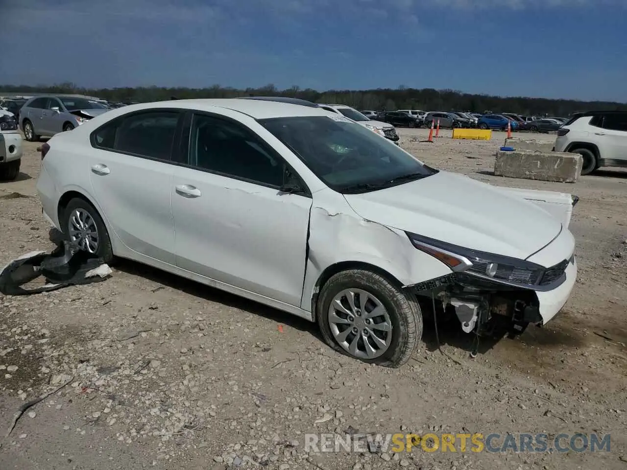 4 Фотография поврежденного автомобиля 3KPF24AD0PE654754 KIA FORTE 2023
