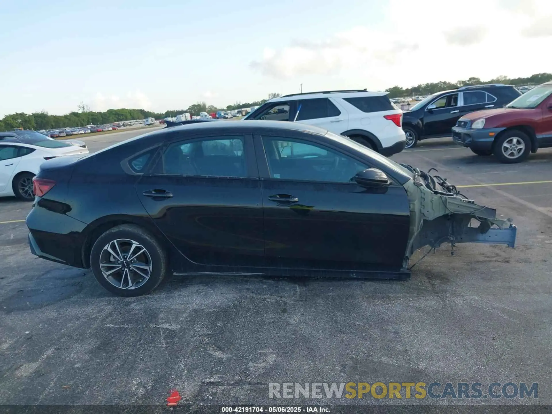 13 Фотография поврежденного автомобиля 3KPF24AD0PE663485 KIA FORTE 2023