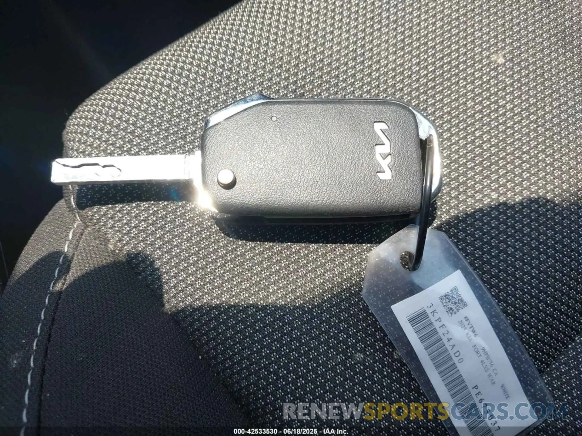 11 Фотография поврежденного автомобиля 3KPF24AD0PE675037 KIA FORTE 2023