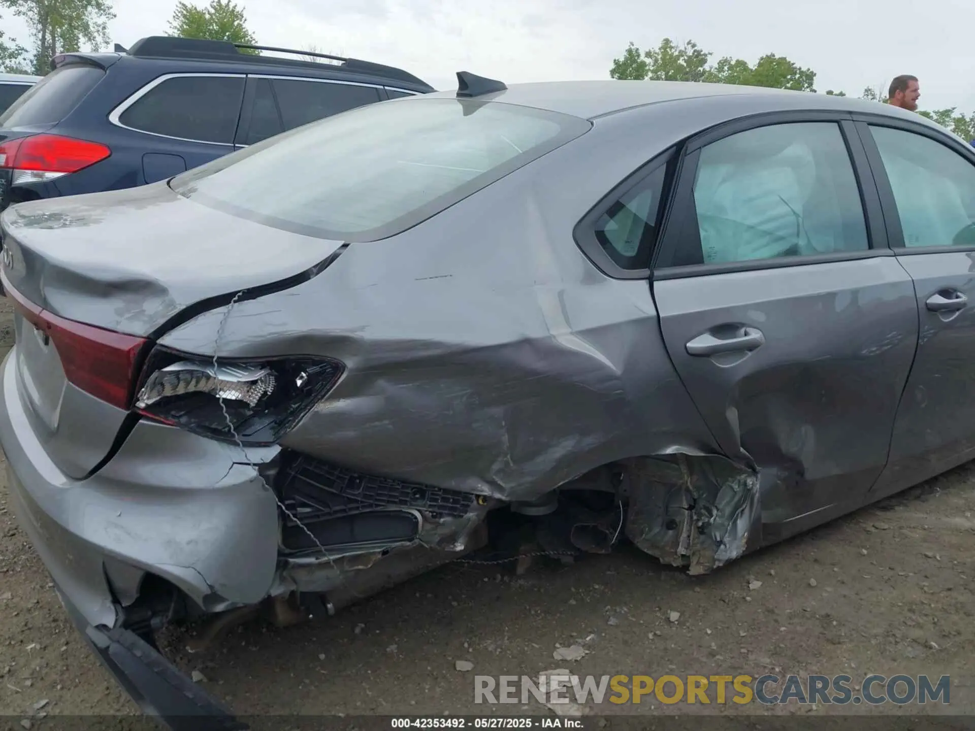 6 Photograph of a damaged car 3KPF24AD0PE675250 KIA FORTE 2023