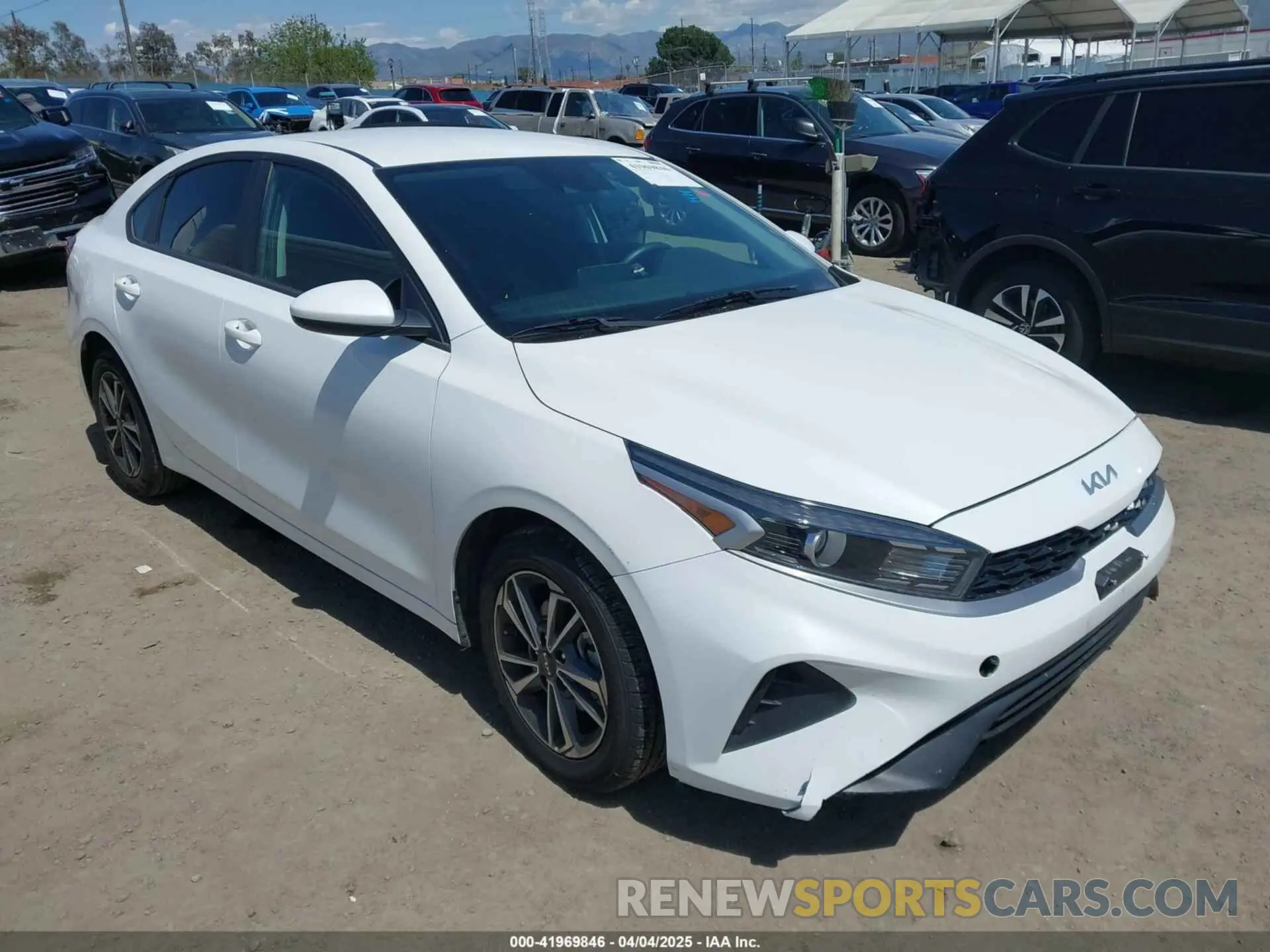 1 Фотография поврежденного автомобиля 3KPF24AD1PE508248 KIA FORTE 2023