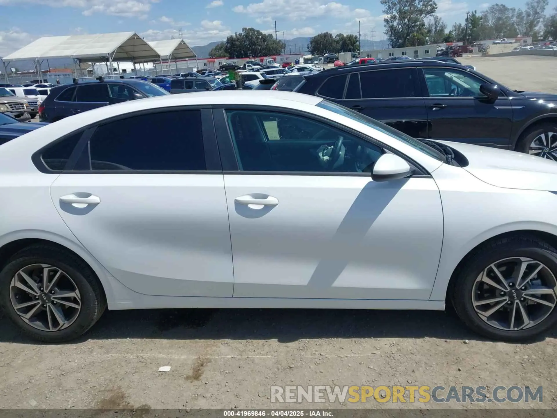 13 Фотография поврежденного автомобиля 3KPF24AD1PE508248 KIA FORTE 2023