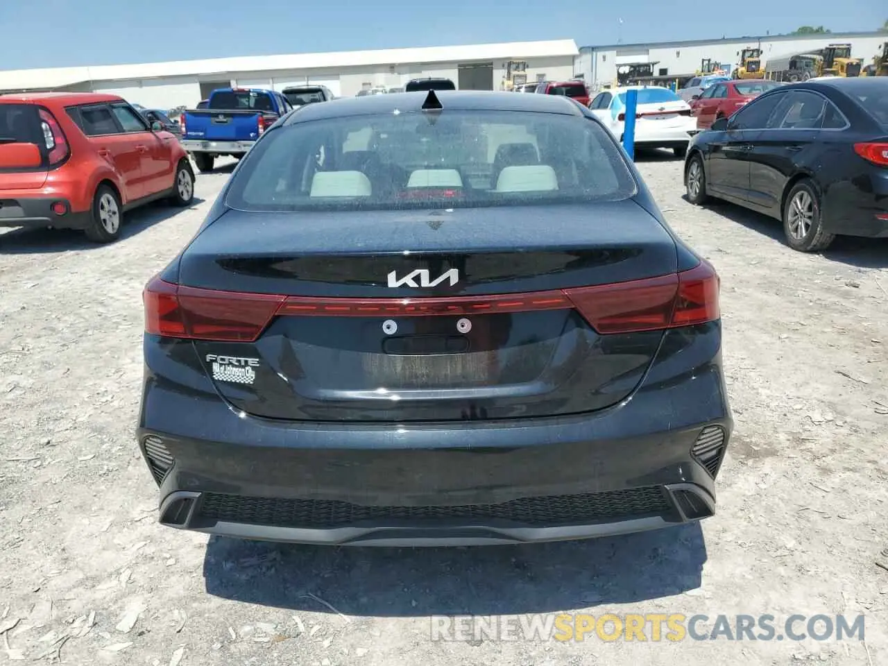 6 Фотография поврежденного автомобиля 3KPF24AD1PE542982 KIA FORTE 2023