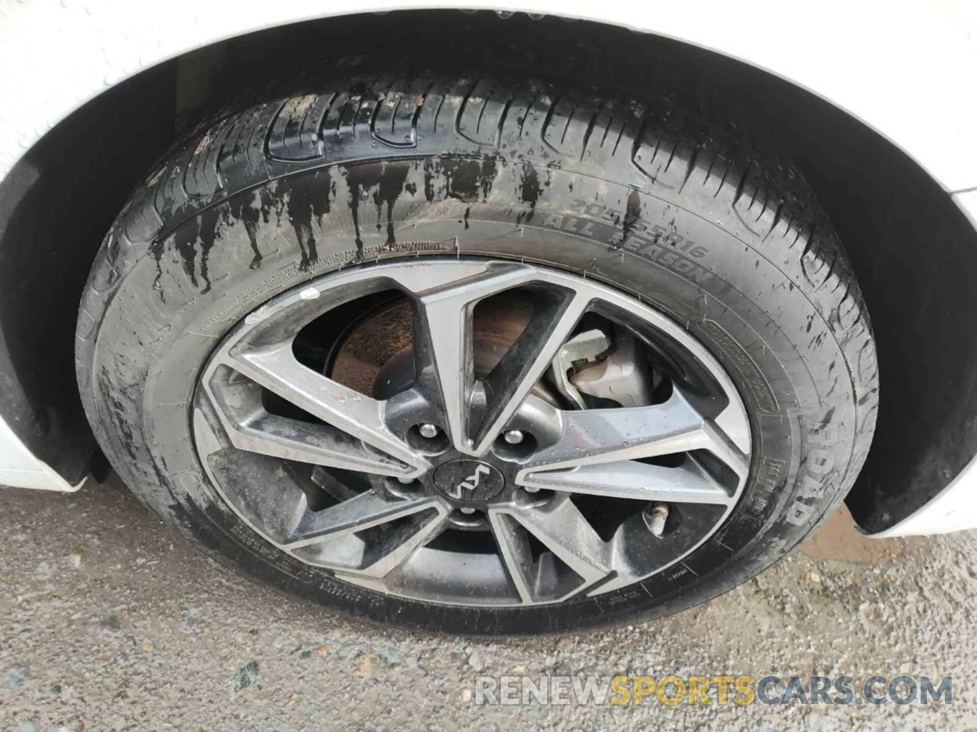 6 Фотография поврежденного автомобиля 3KPF24AD1PE579112 KIA FORTE 2023