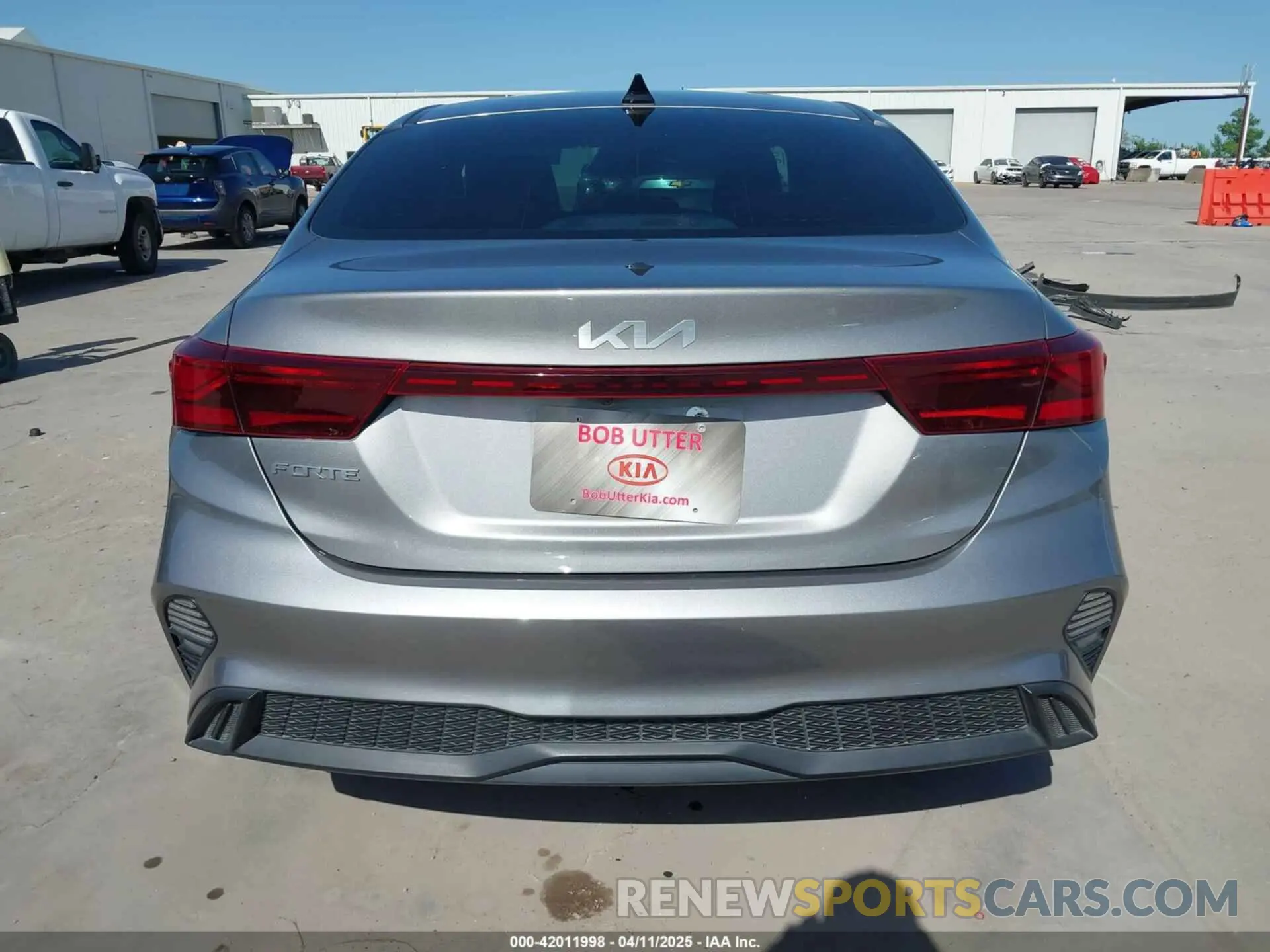16 Фотография поврежденного автомобиля 3KPF24AD1PE592622 KIA FORTE 2023