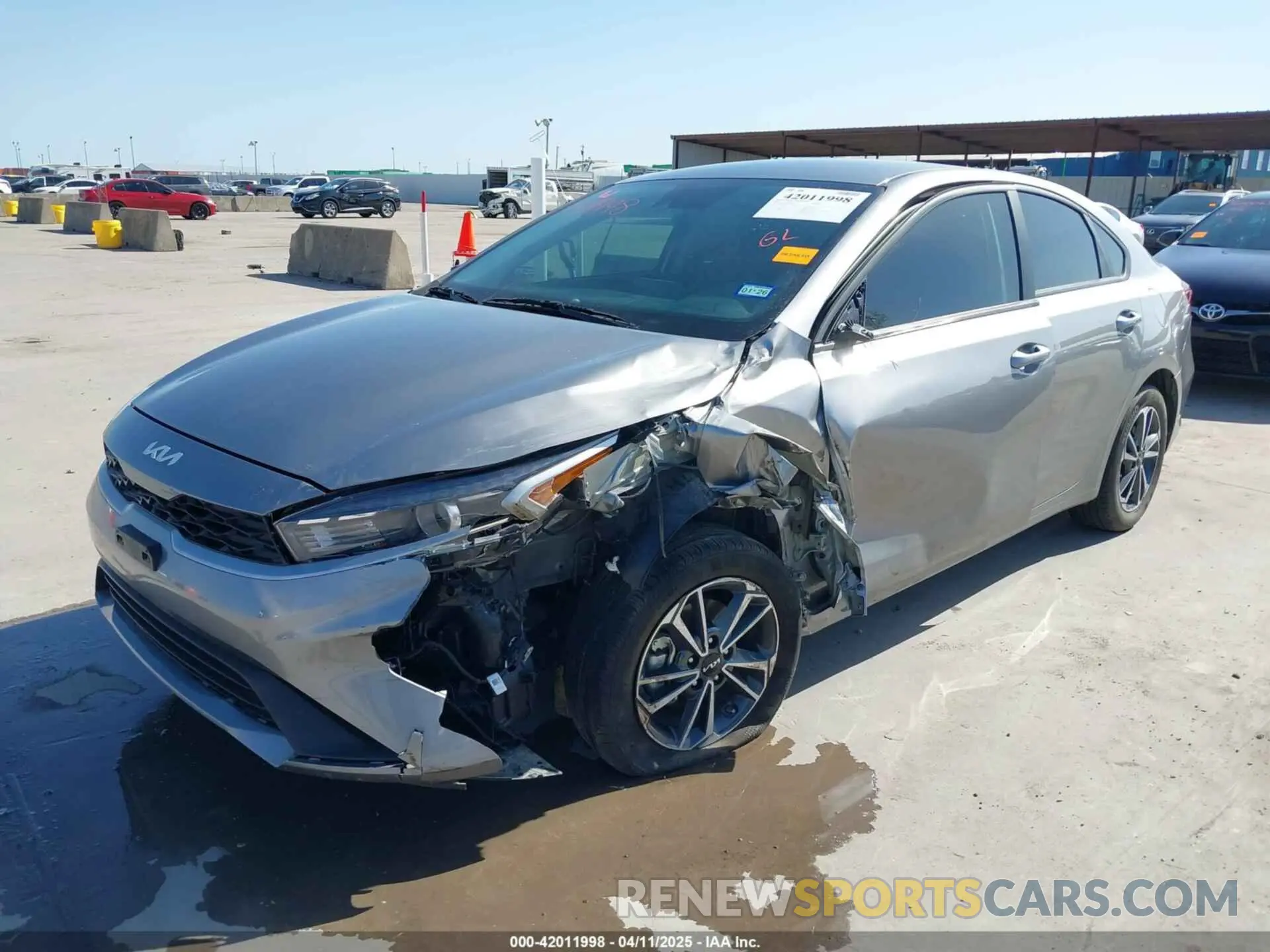 6 Фотография поврежденного автомобиля 3KPF24AD1PE592622 KIA FORTE 2023