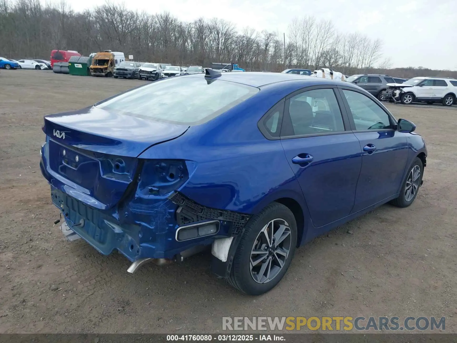 18 Photograph of a damaged car 3KPF24AD1PE602579 KIA FORTE 2023