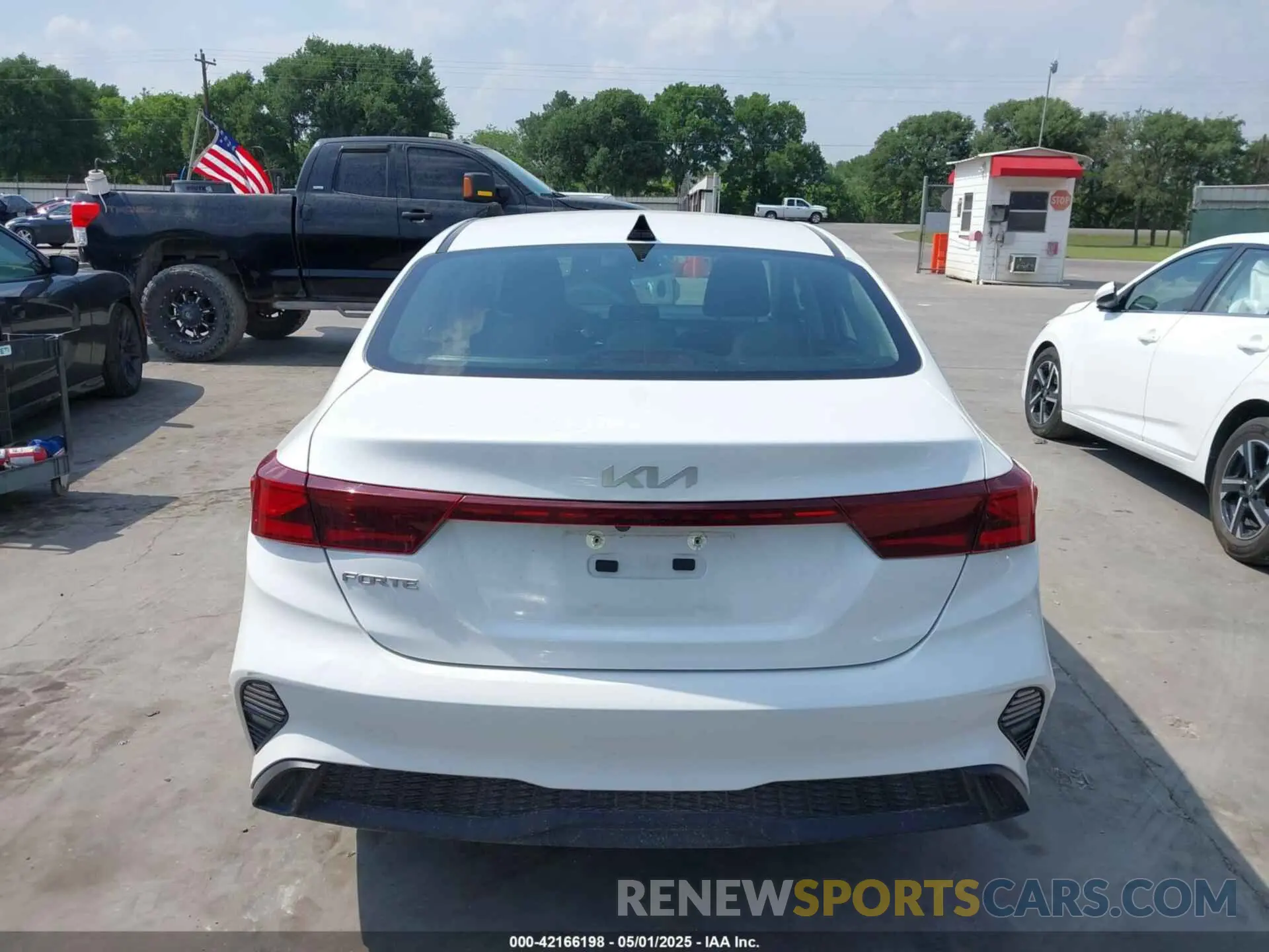 16 Фотография поврежденного автомобиля 3KPF24AD1PE637235 KIA FORTE 2023