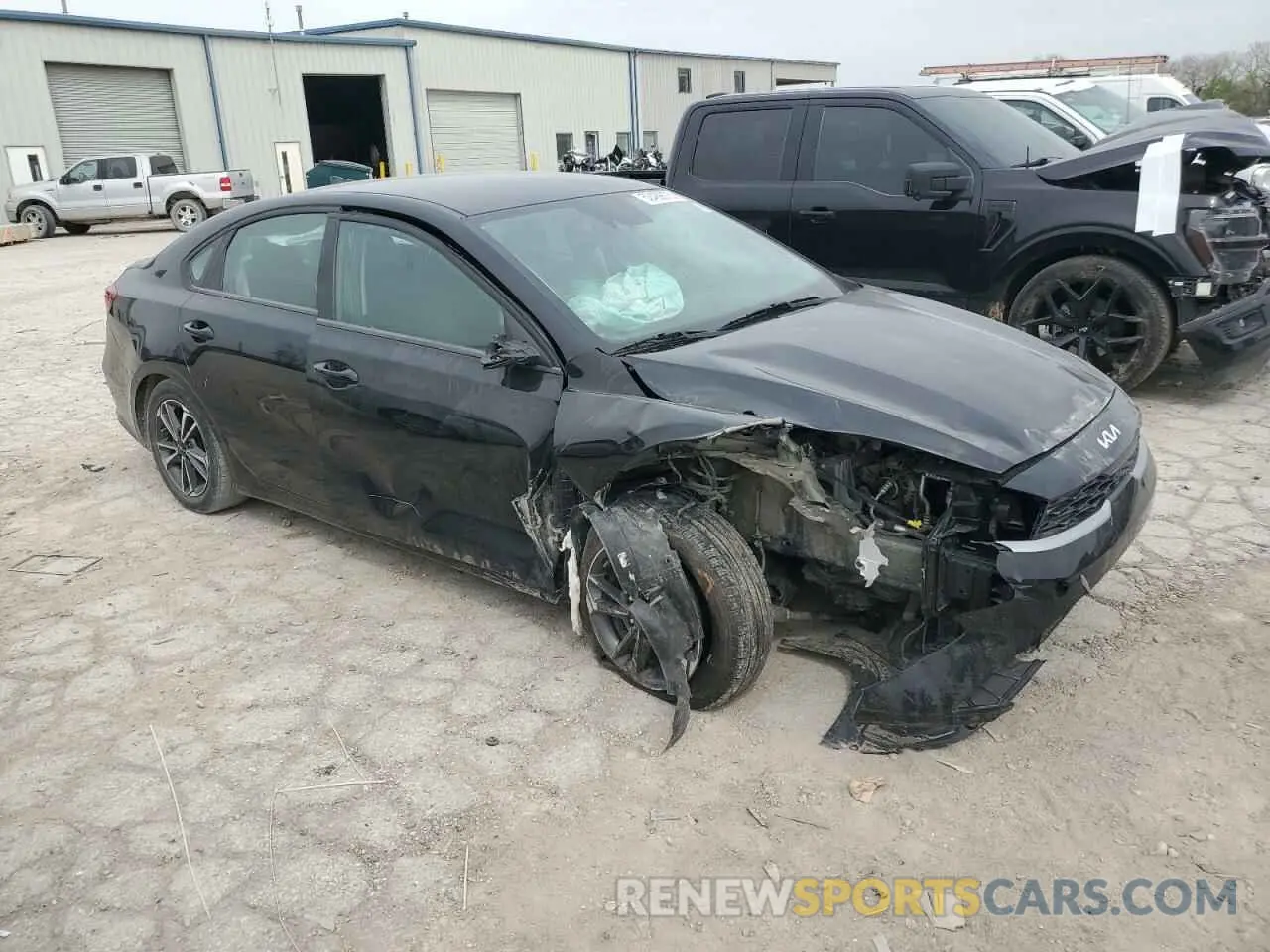 4 Фотография поврежденного автомобиля 3KPF24AD1PE669876 KIA FORTE 2023