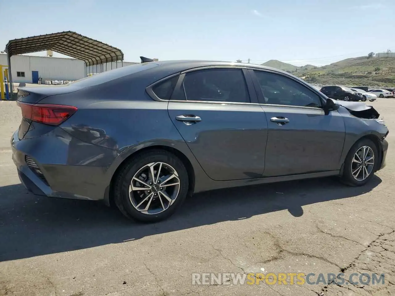 3 Фотография поврежденного автомобиля 3KPF24AD1PE693921 KIA FORTE 2023