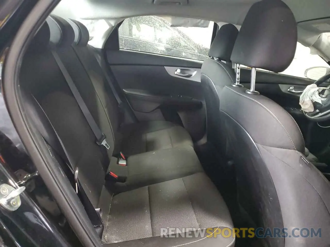 10 Фотография поврежденного автомобиля 3KPF24AD2PE576624 KIA FORTE 2023