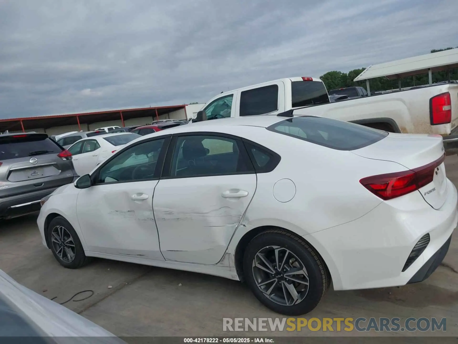 14 Фотография поврежденного автомобиля 3KPF24AD2PE602140 KIA FORTE 2023