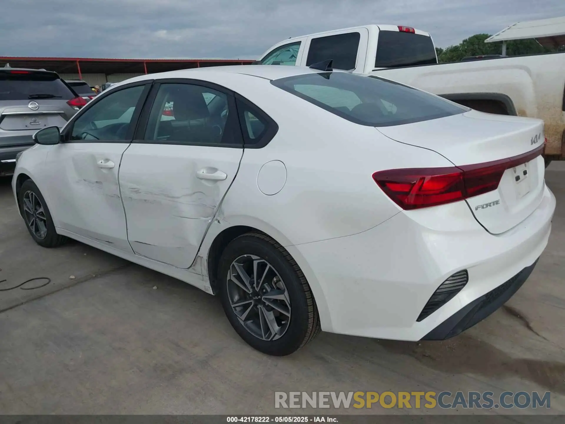 3 Фотография поврежденного автомобиля 3KPF24AD2PE602140 KIA FORTE 2023