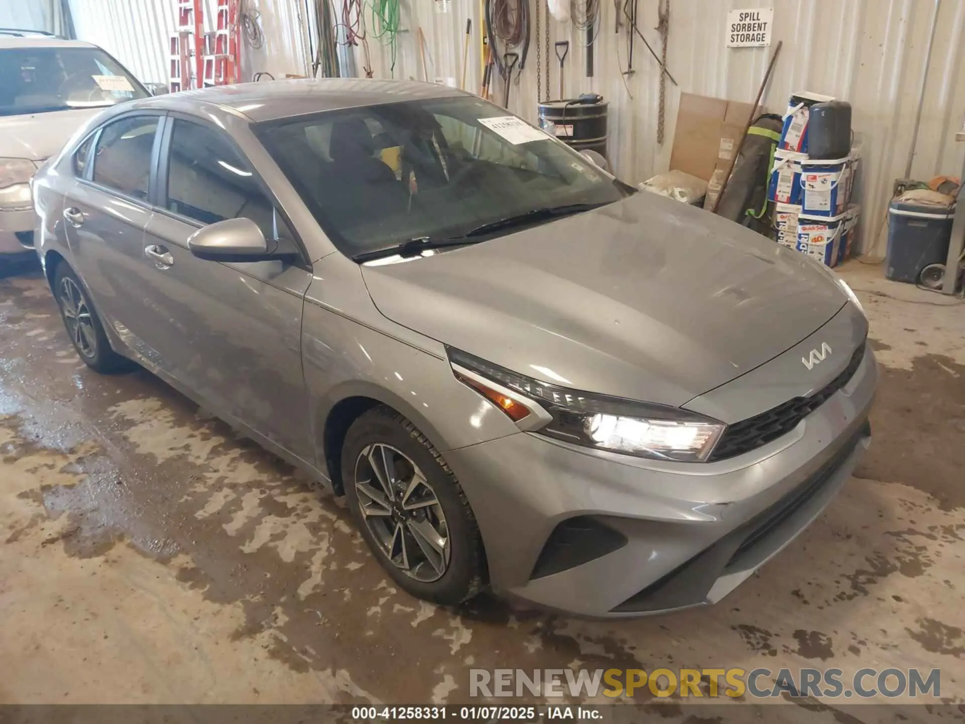 1 Photograph of a damaged car 3KPF24AD2PE627894 KIA FORTE 2023