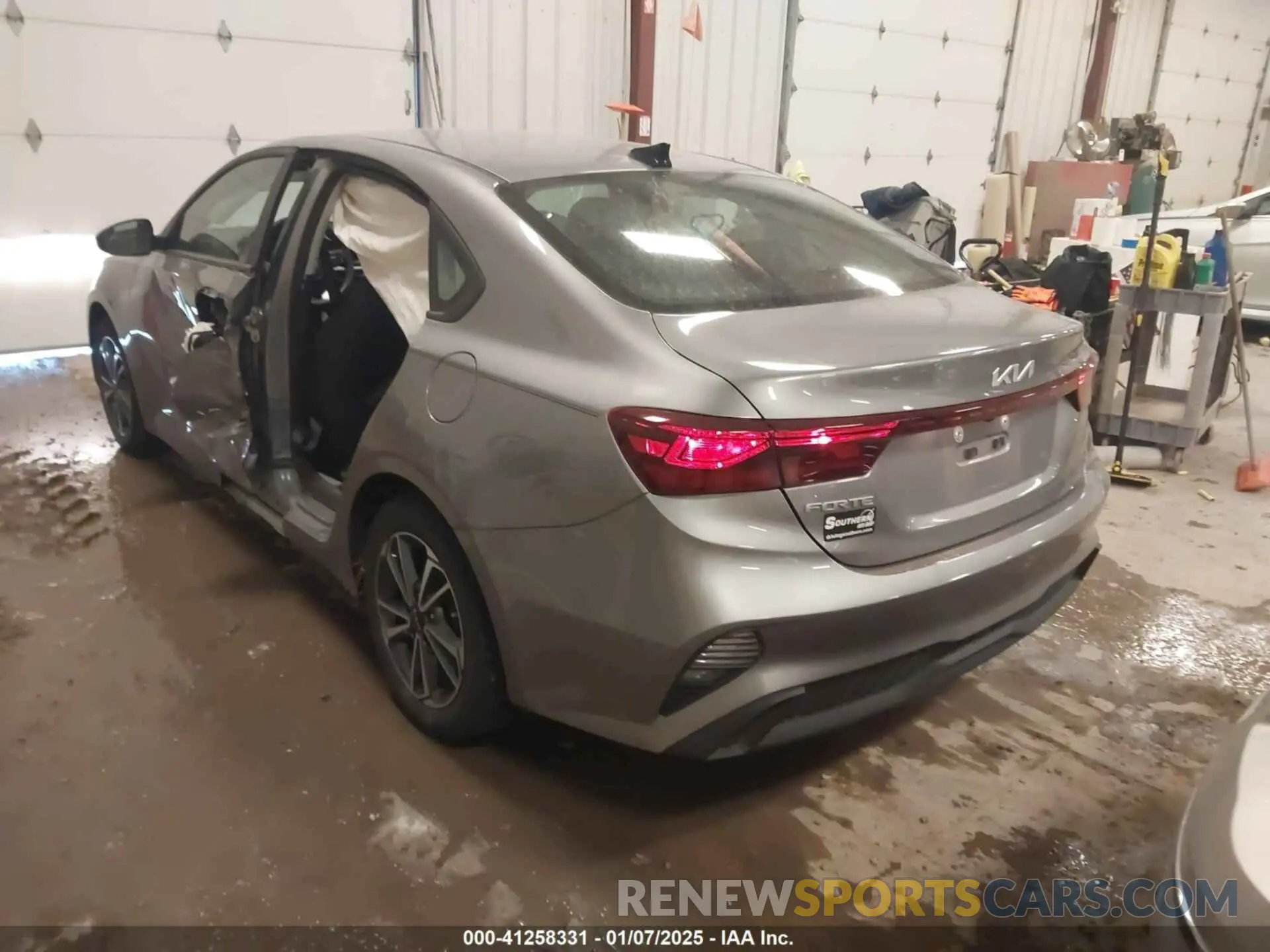 3 Photograph of a damaged car 3KPF24AD2PE627894 KIA FORTE 2023