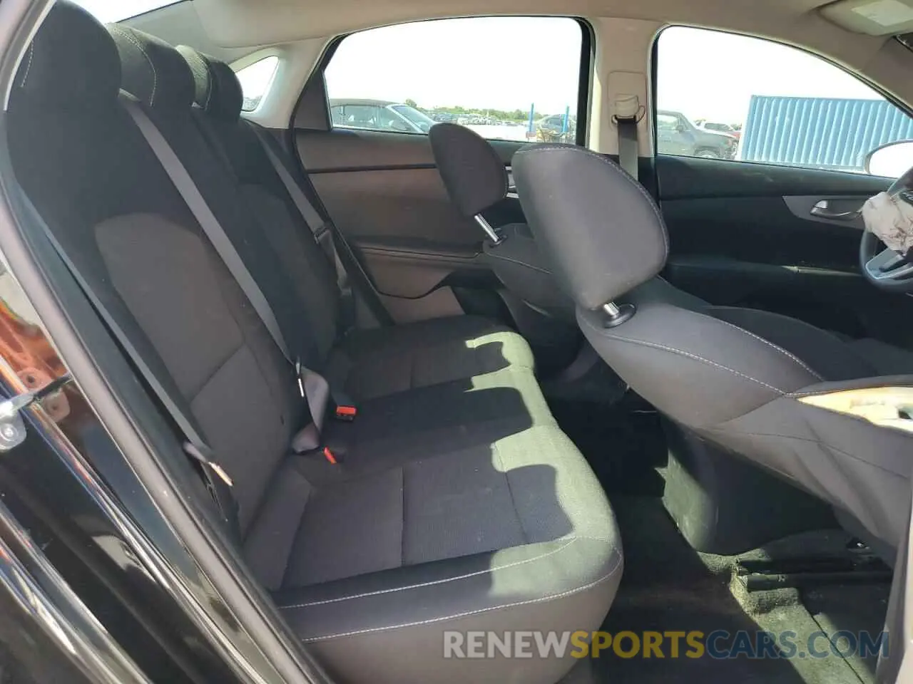 11 Фотография поврежденного автомобиля 3KPF24AD2PE629211 KIA FORTE 2023