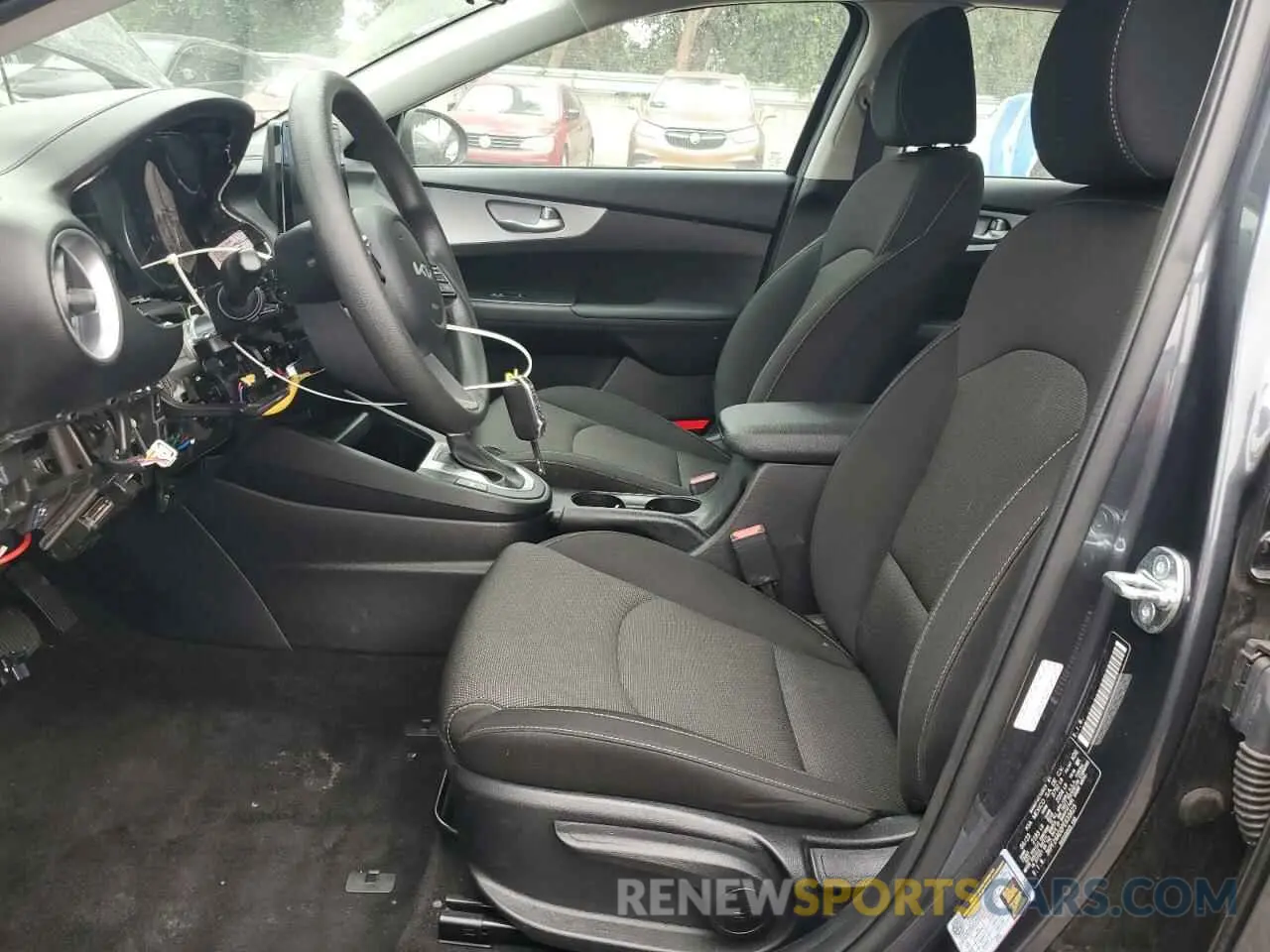 7 Фотография поврежденного автомобиля 3KPF24AD2PE633825 KIA FORTE 2023