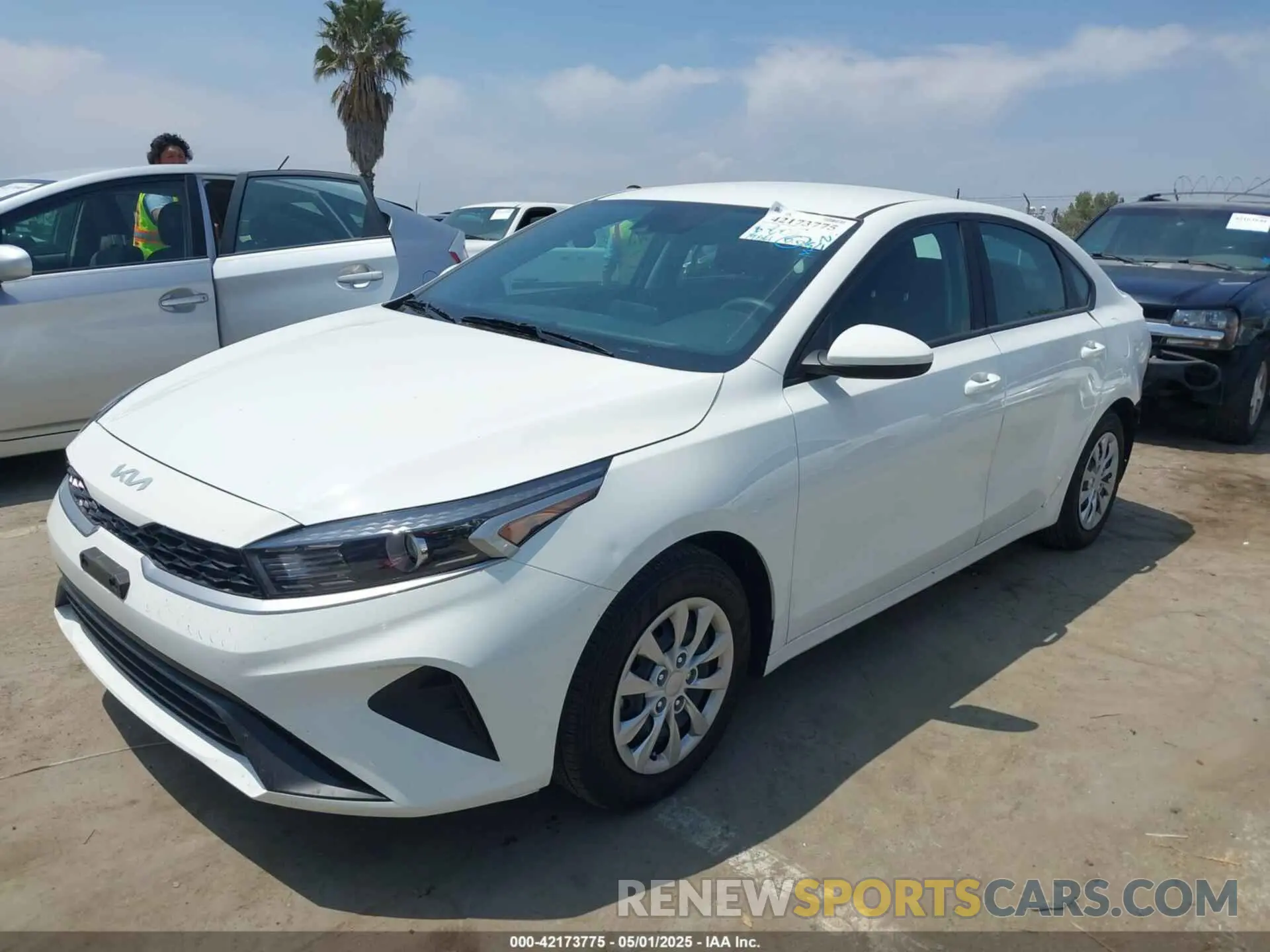 2 Фотография поврежденного автомобиля 3KPF24AD2PE642816 KIA FORTE 2023