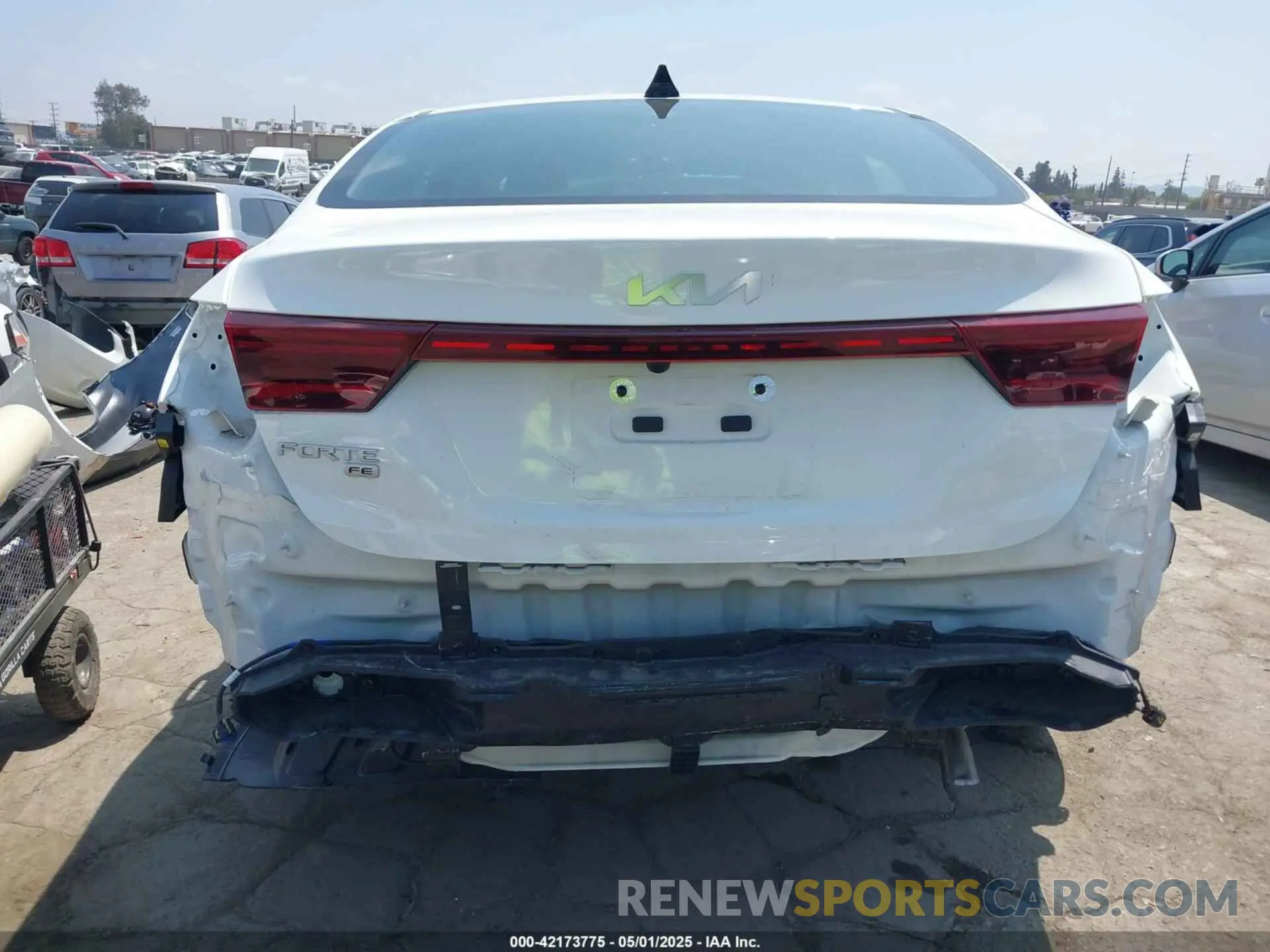 6 Фотография поврежденного автомобиля 3KPF24AD2PE642816 KIA FORTE 2023